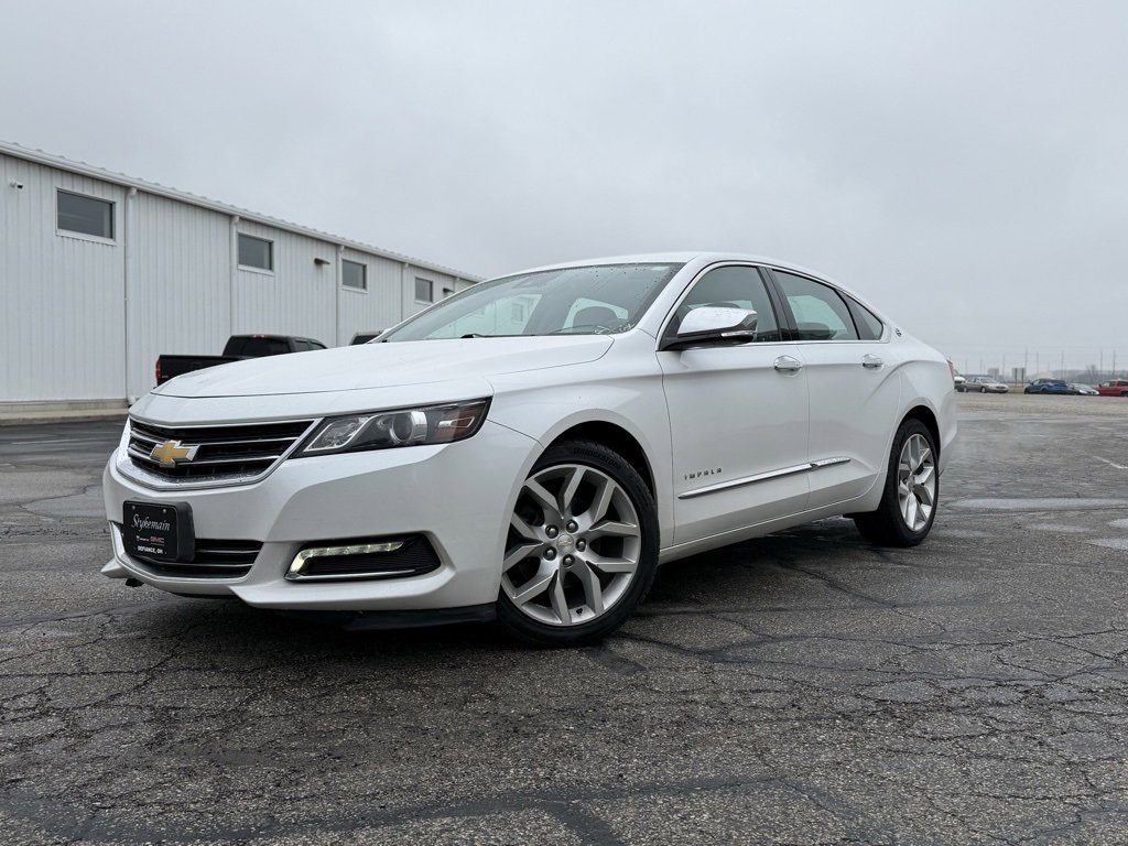 Used 2017 Chevrolet Impala Premier w/ Enhanced Convenience Package image 4
