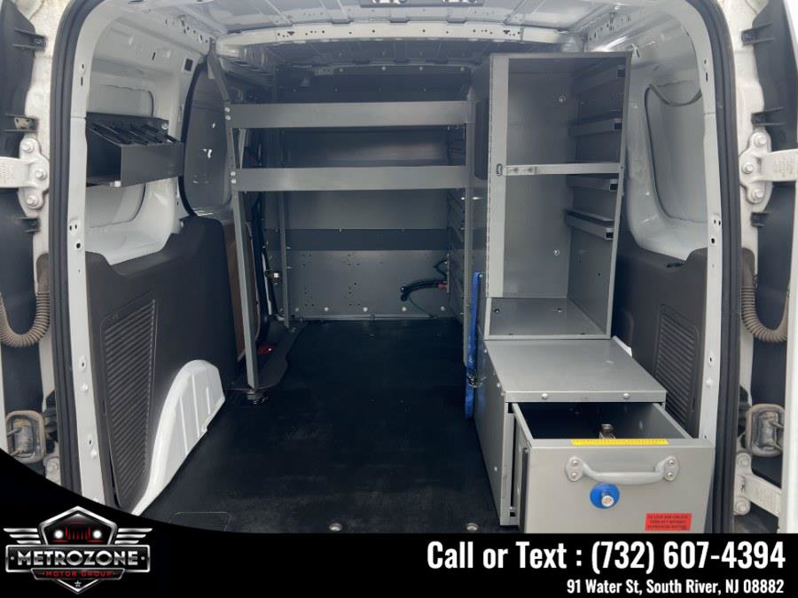 Used 2020 Ford Transit Connect XL FWD image 15