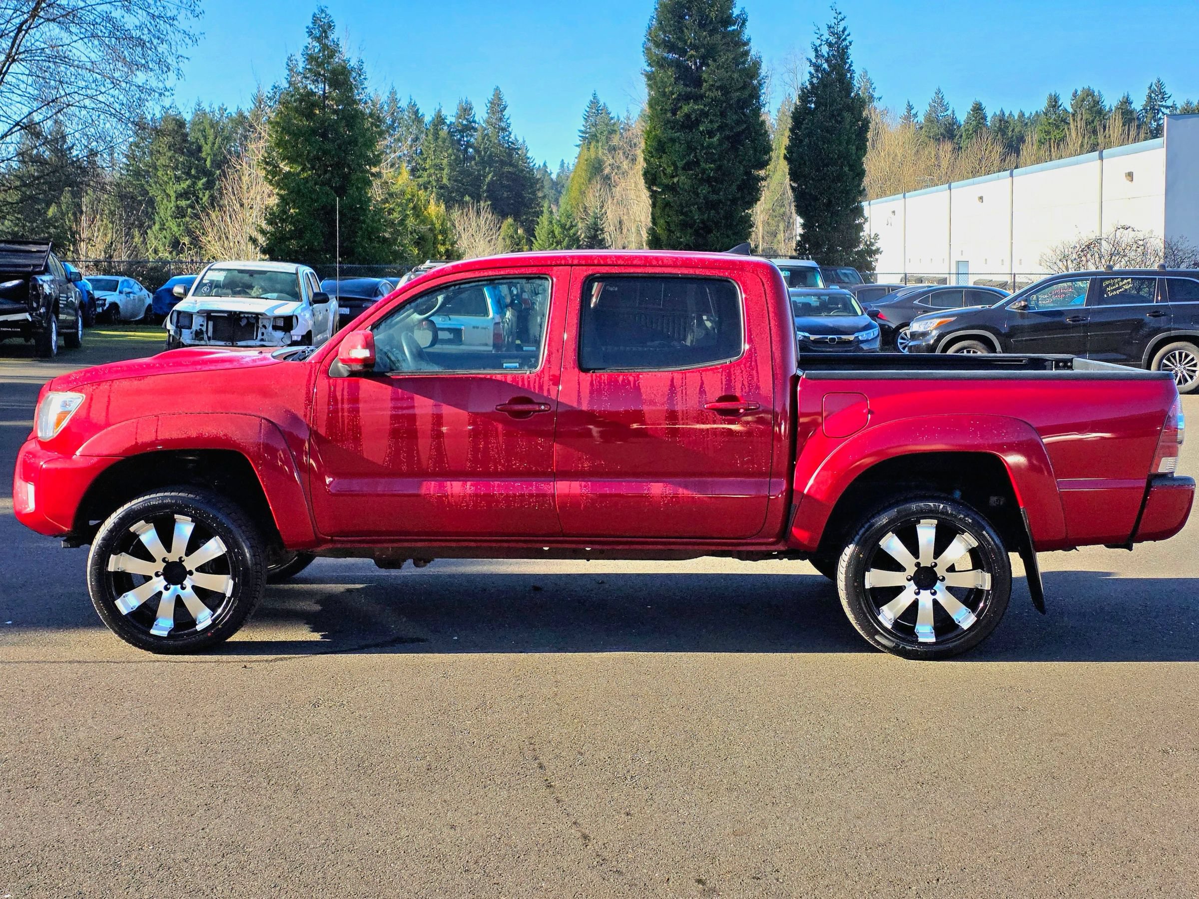 Used 2015 Toyota Tacoma 4x4 Double Cab w/ TRD Sport Package image 4
