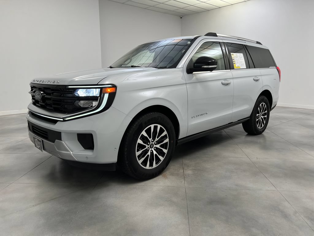 Used 2025 Ford Expedition Platinum AWD/4WD image 4