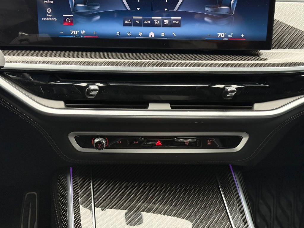 Used 2024 BMW X7 M60i w/ Executive Package image 15