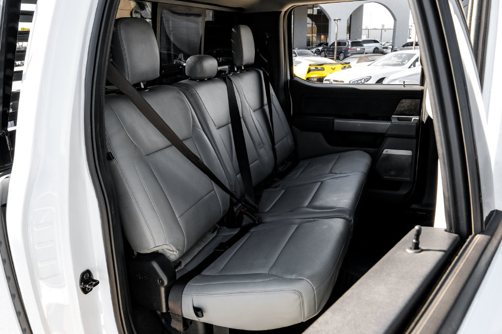 Used 2023 Ford F250 XLT w/ Black Appearance Package AWD/4WD image 35