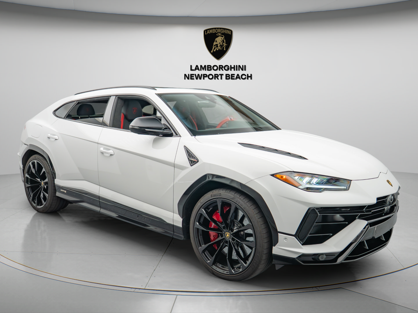 Used 2024 Lamborghini Urus S AWD/4WD image 1