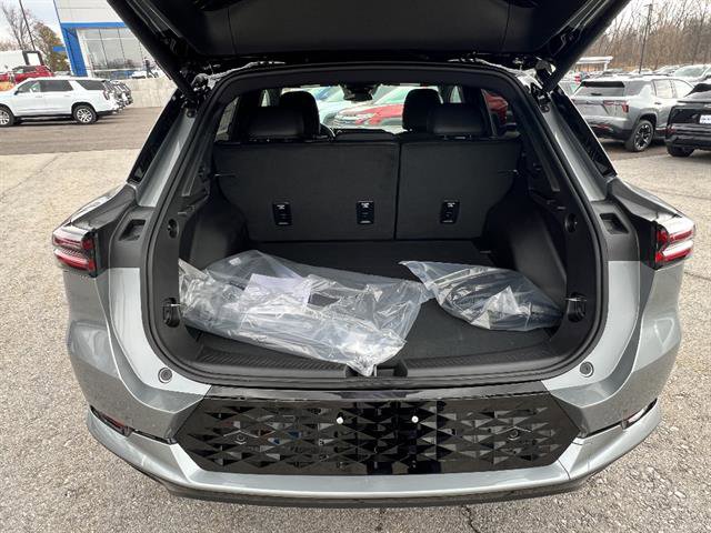 New 2026 Chevrolet Equinox EV RS image 5