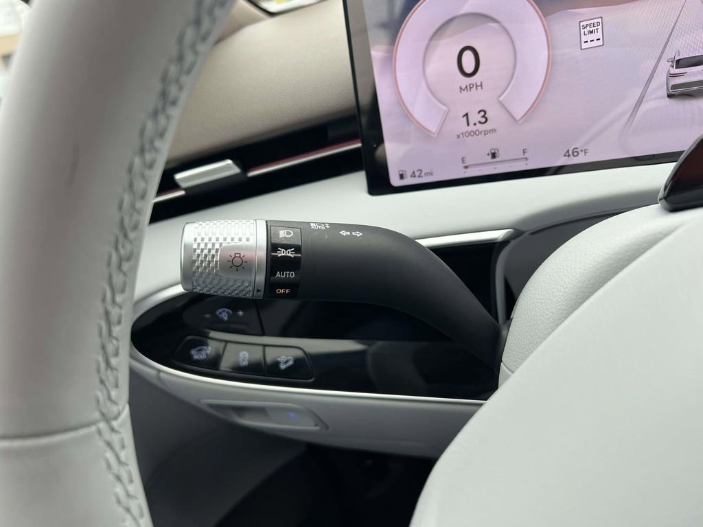 Certified 2026 Genesis GV70 2.5T Advanced image 25