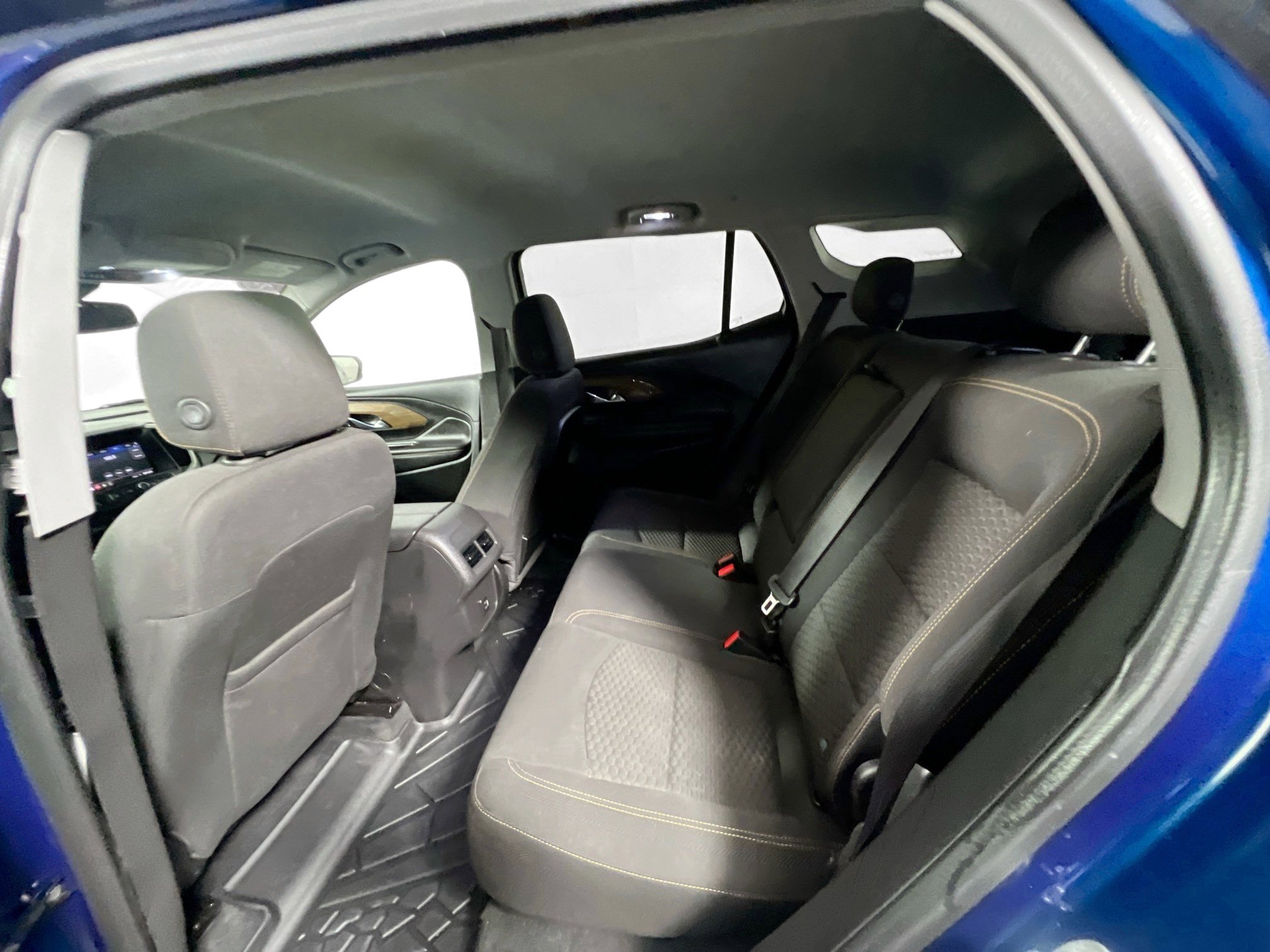 Used 2020 GMC Terrain SLE image 29
