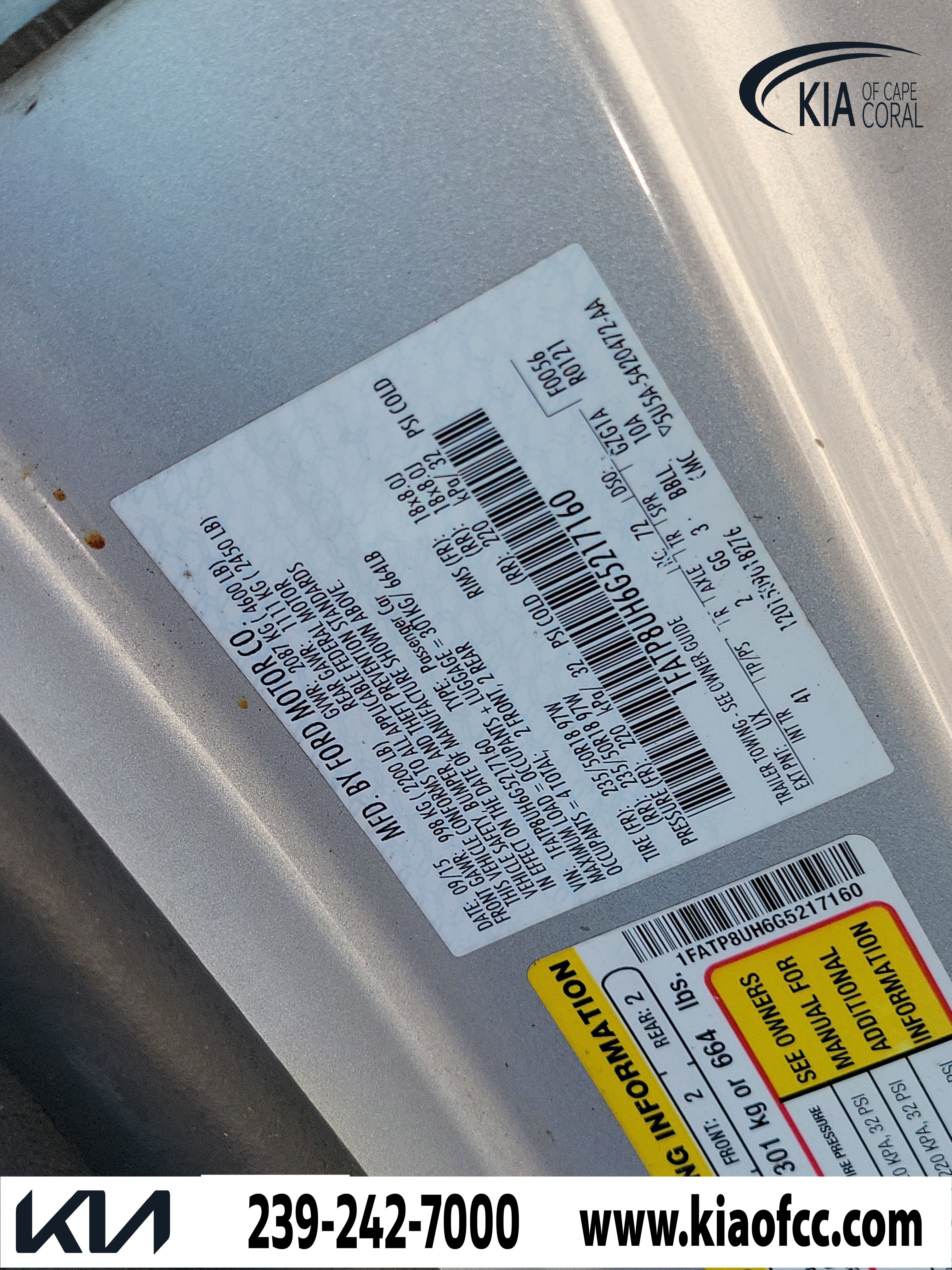 Used 2016 Ford Mustang Premium RWD image 29