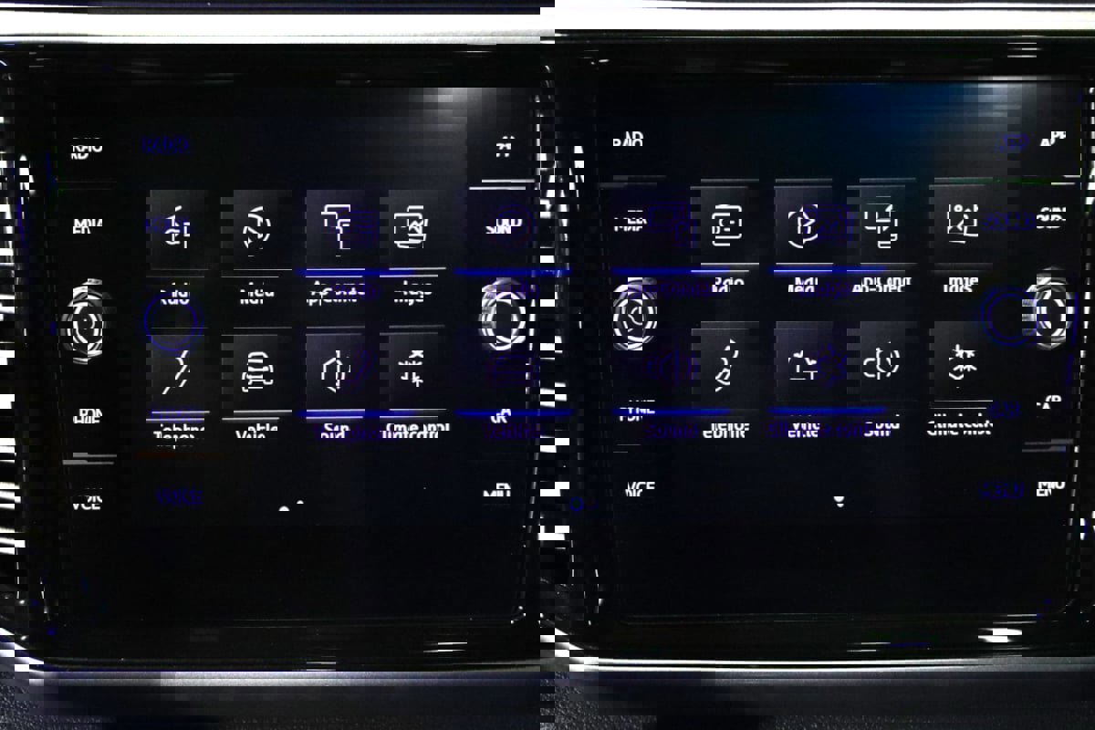 Used 2020 Volkswagen Atlas Cross Sport SEL image 43