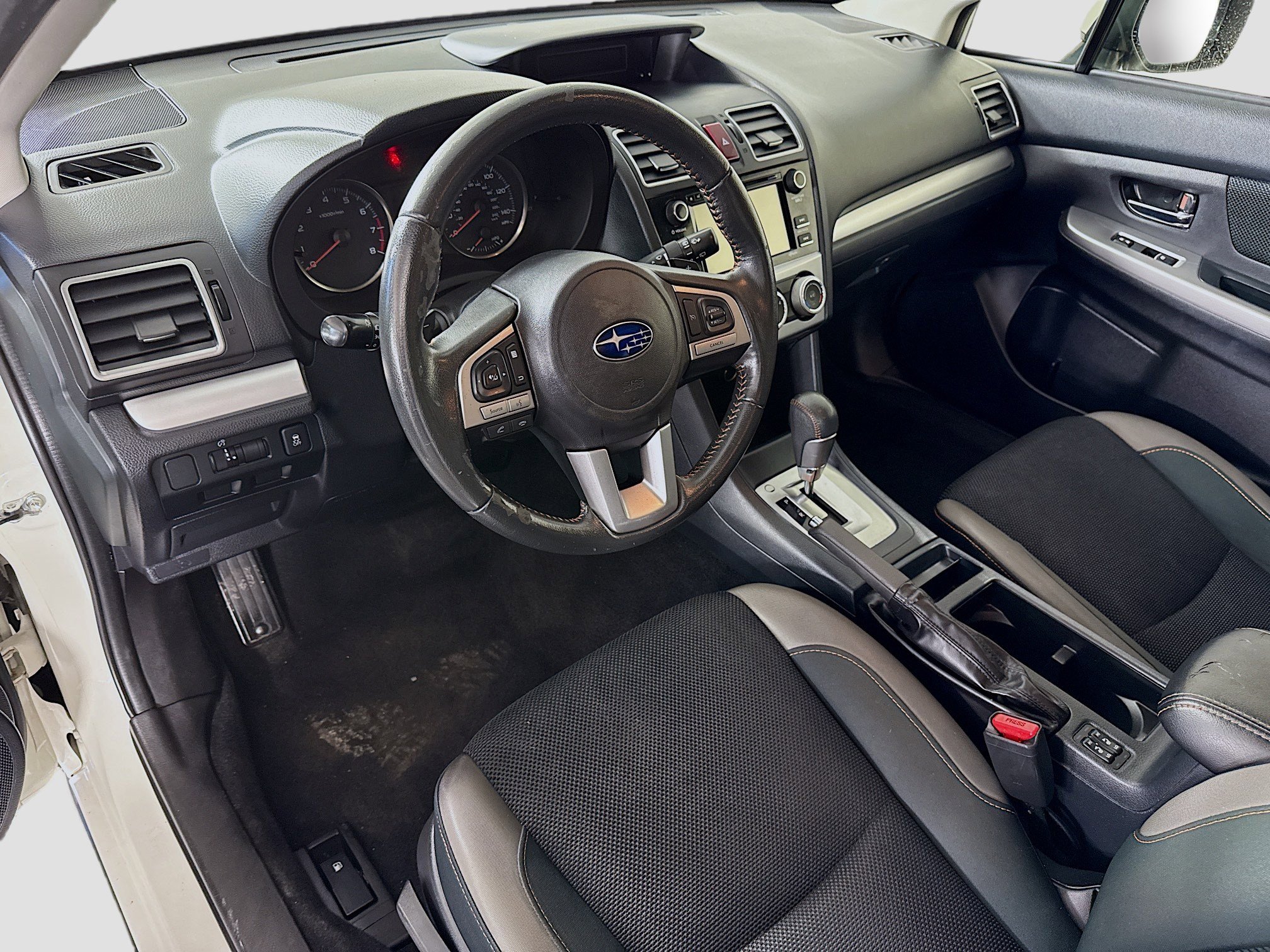 Used 2016 Subaru Crosstrek 2.0i Premium w/ Moonroof Package image 22