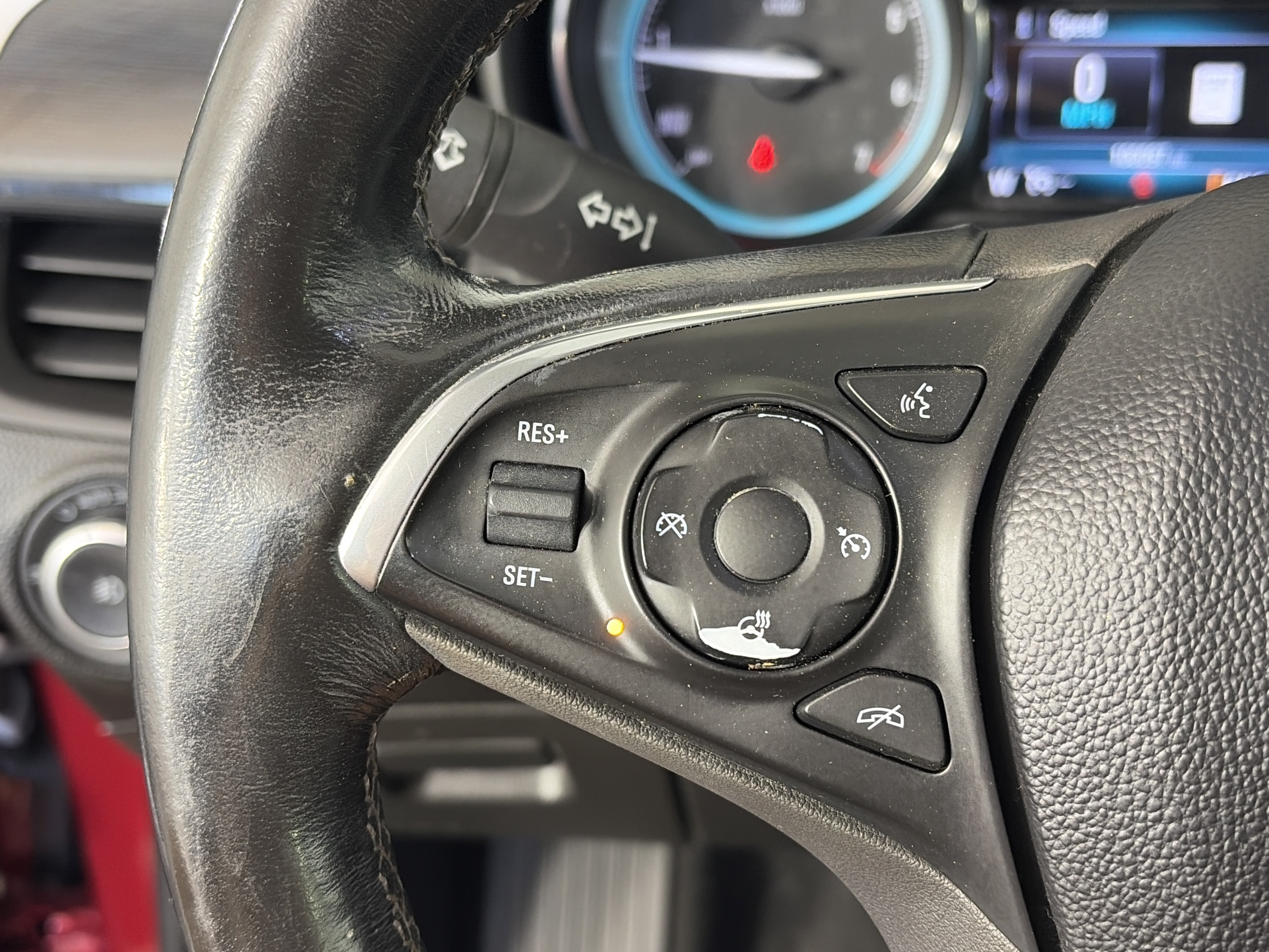 Used 2017 Buick Envision Essence AWD/4WD image 30