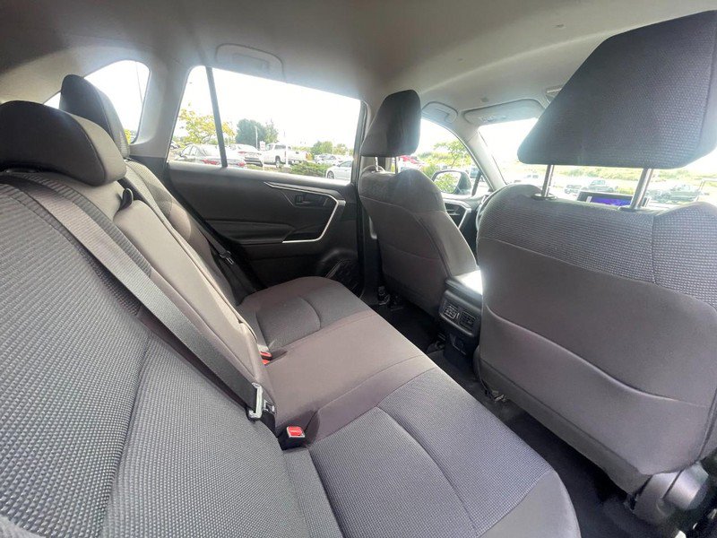 Used 2023 Toyota RAV4 LE AWD/4WD image 13