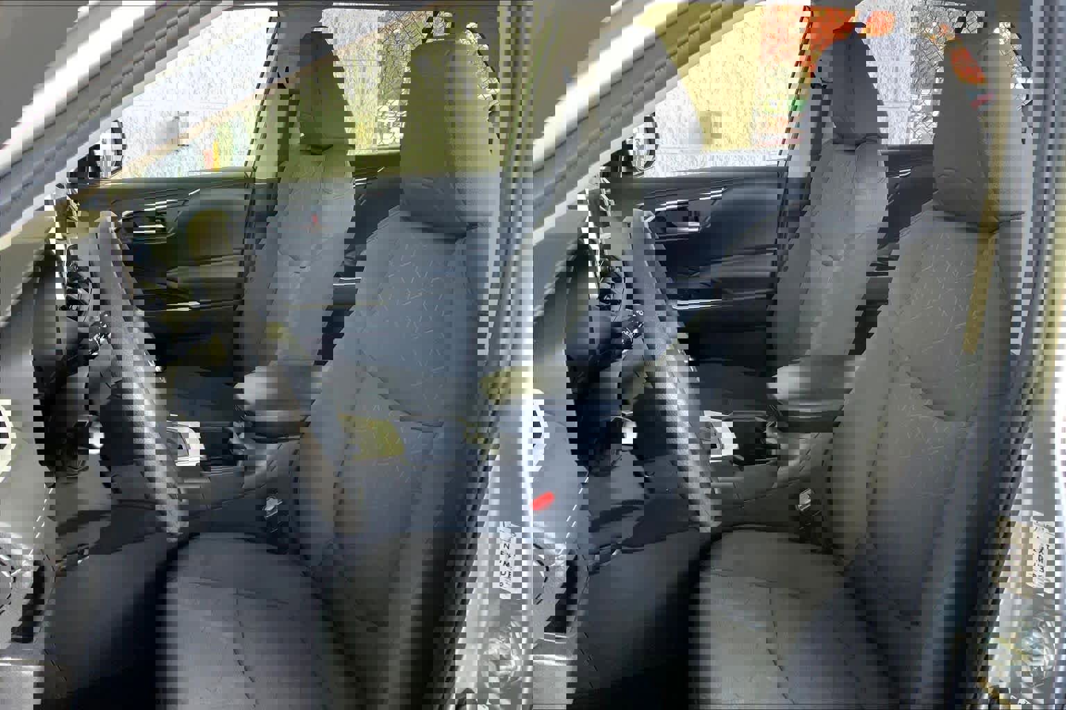 Used 2023 Toyota RAV4 XLE image 7