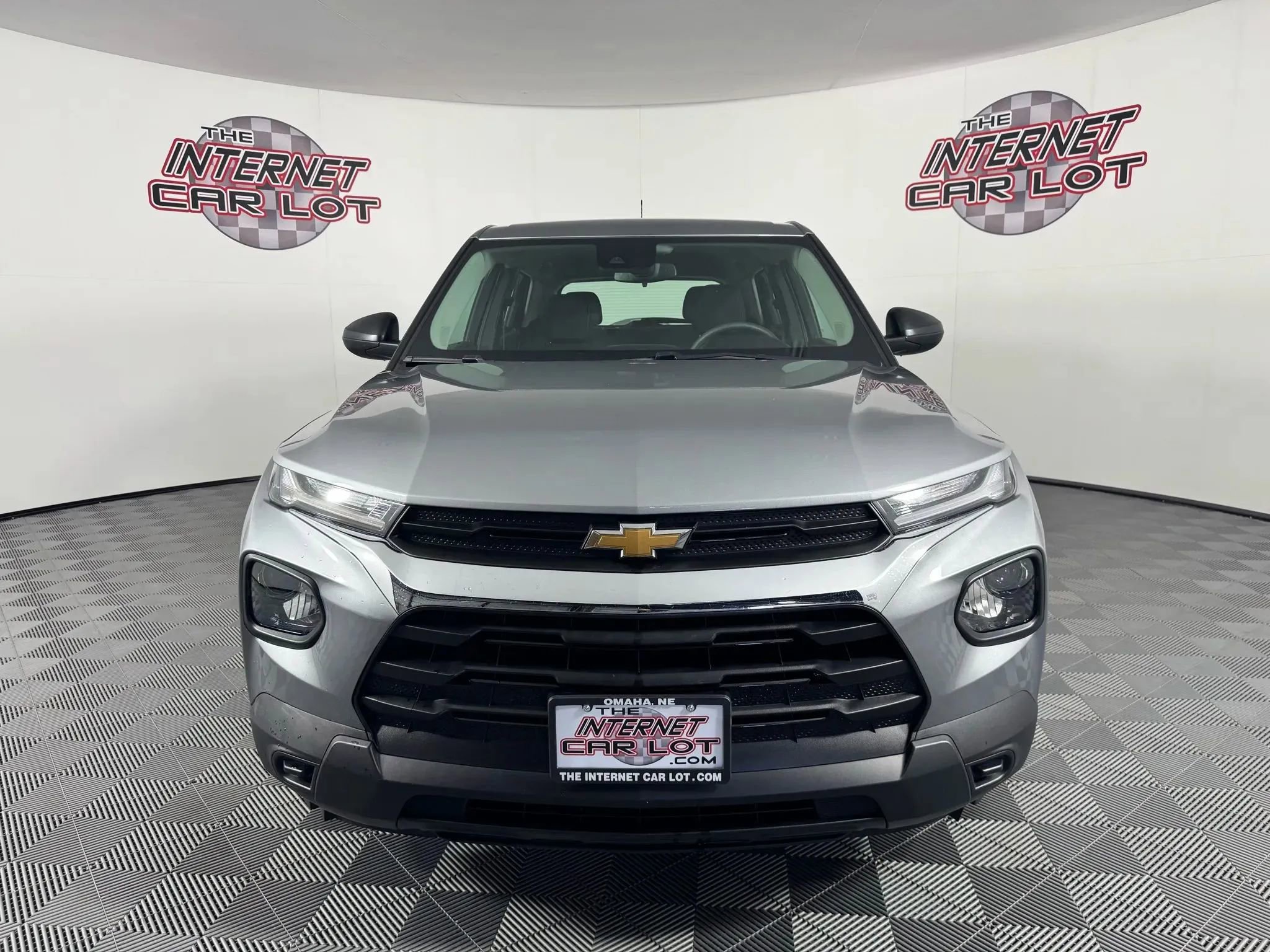 Used 2023 Chevrolet TrailBlazer LS AWD/4WD image 2
