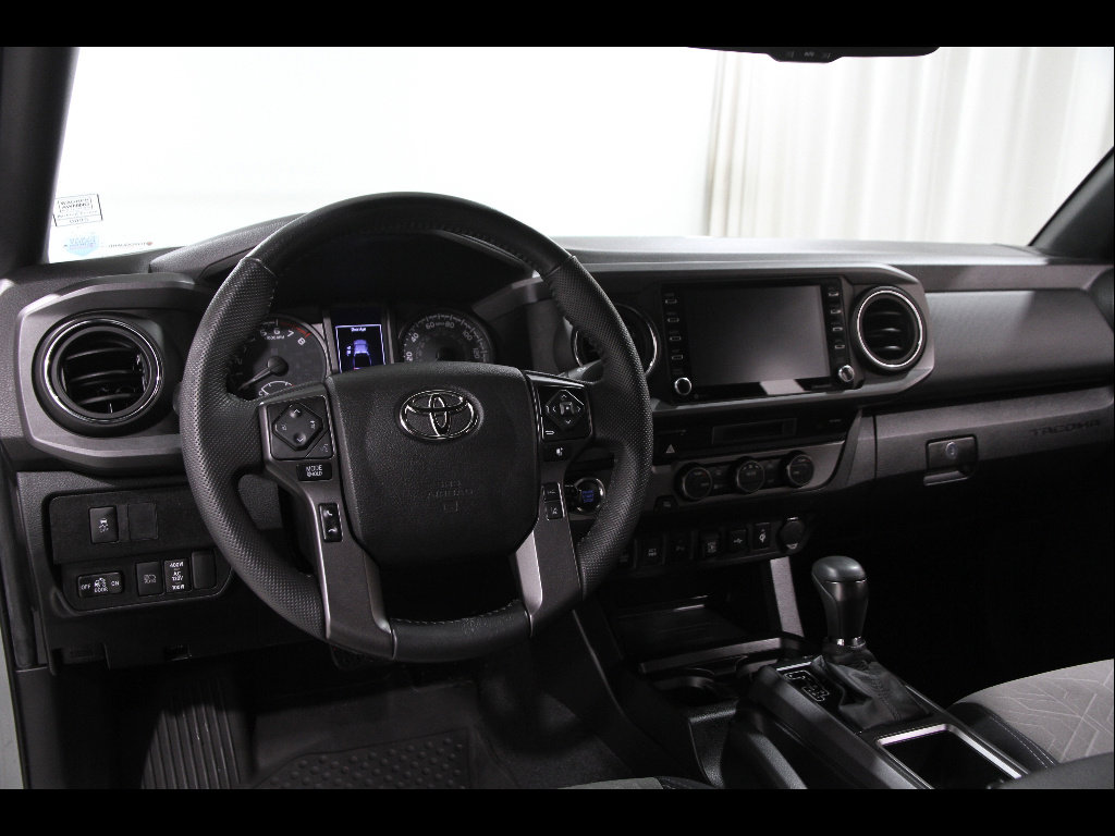 Used 2022 Toyota Tacoma TRD Off-Road w/ Technology Package RWD image 6