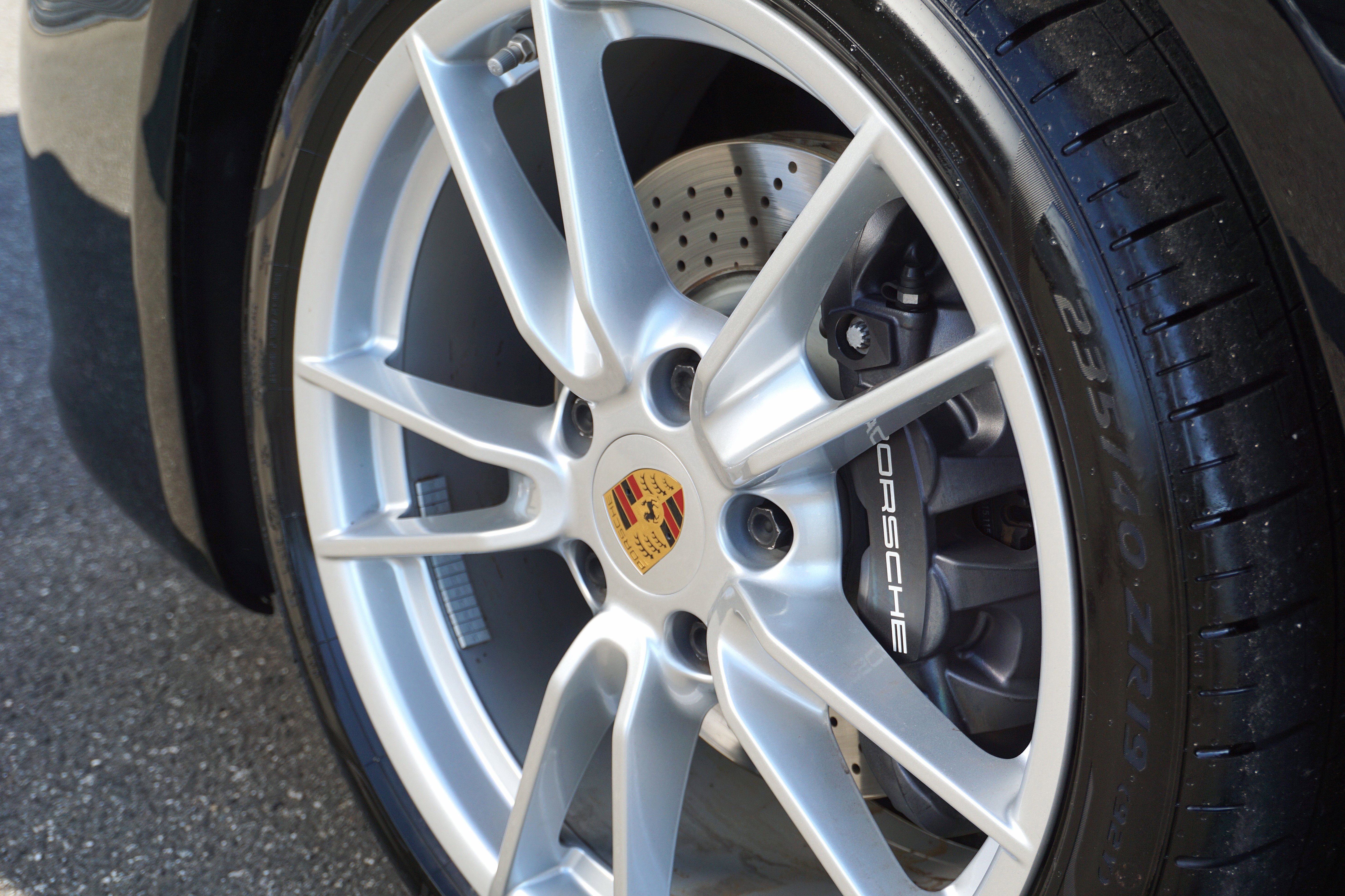 Certified 2020 Porsche 911 Carrera RWD image 8