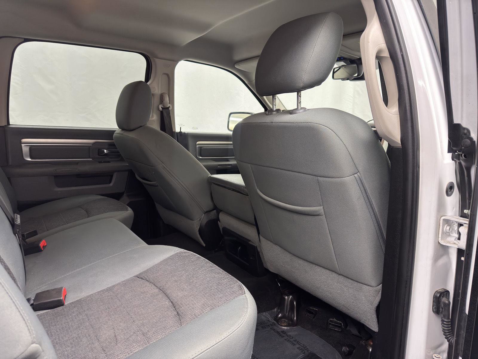 Used 2015 RAM 1500 Big Horn image 34