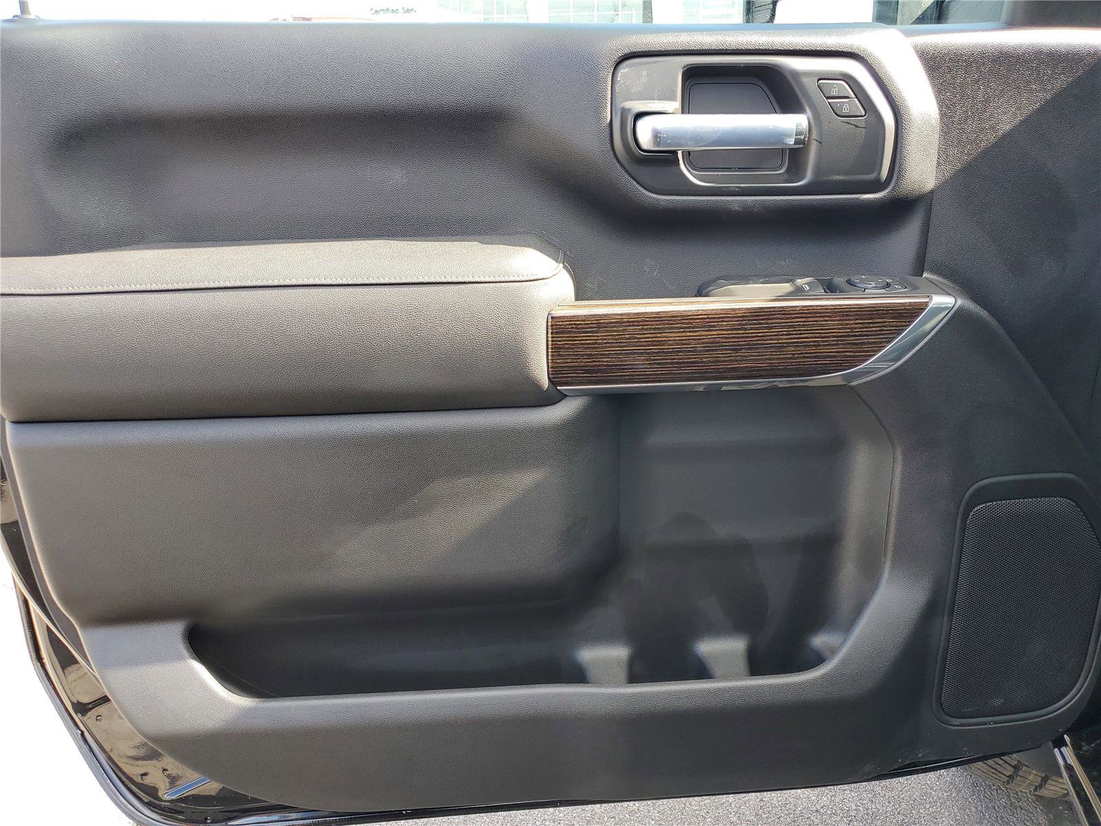 New 2026 GMC Sierra 2500 SLE w/ SLE Convenience Package image 14