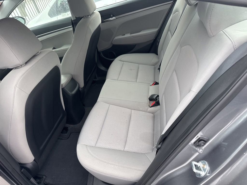 Used 2018 Hyundai Elantra SE w/ Cargo Package image 10