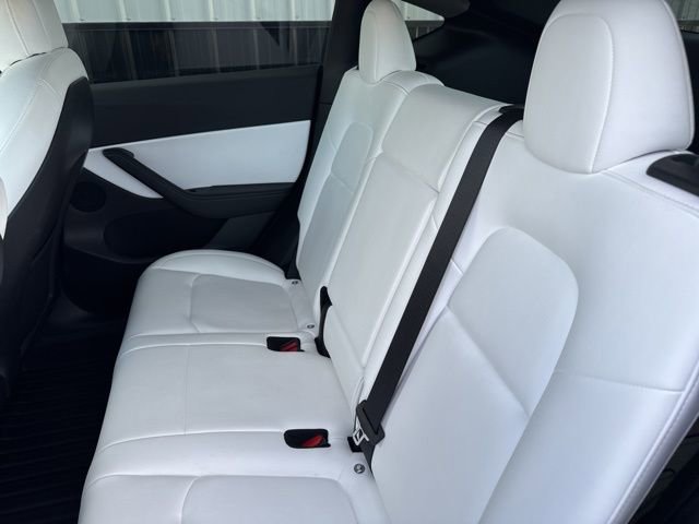 Used 2022 Tesla Model Y Performance image 17