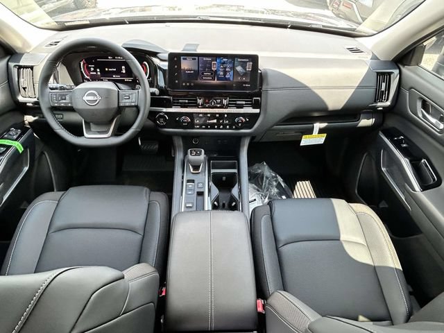New 2026 Nissan Pathfinder SL FWD image 9