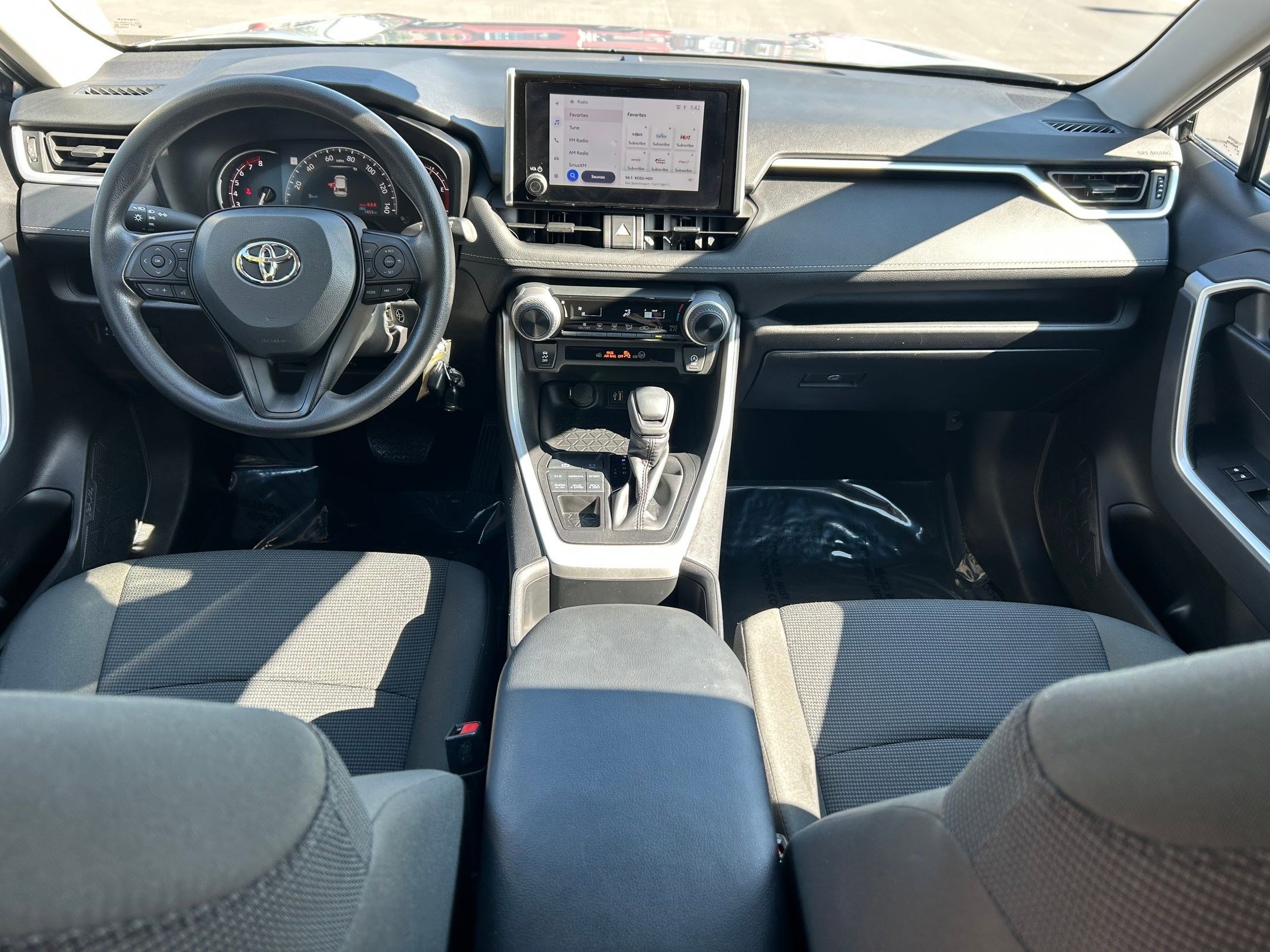 Certified 2024 Toyota RAV4 LE image 22