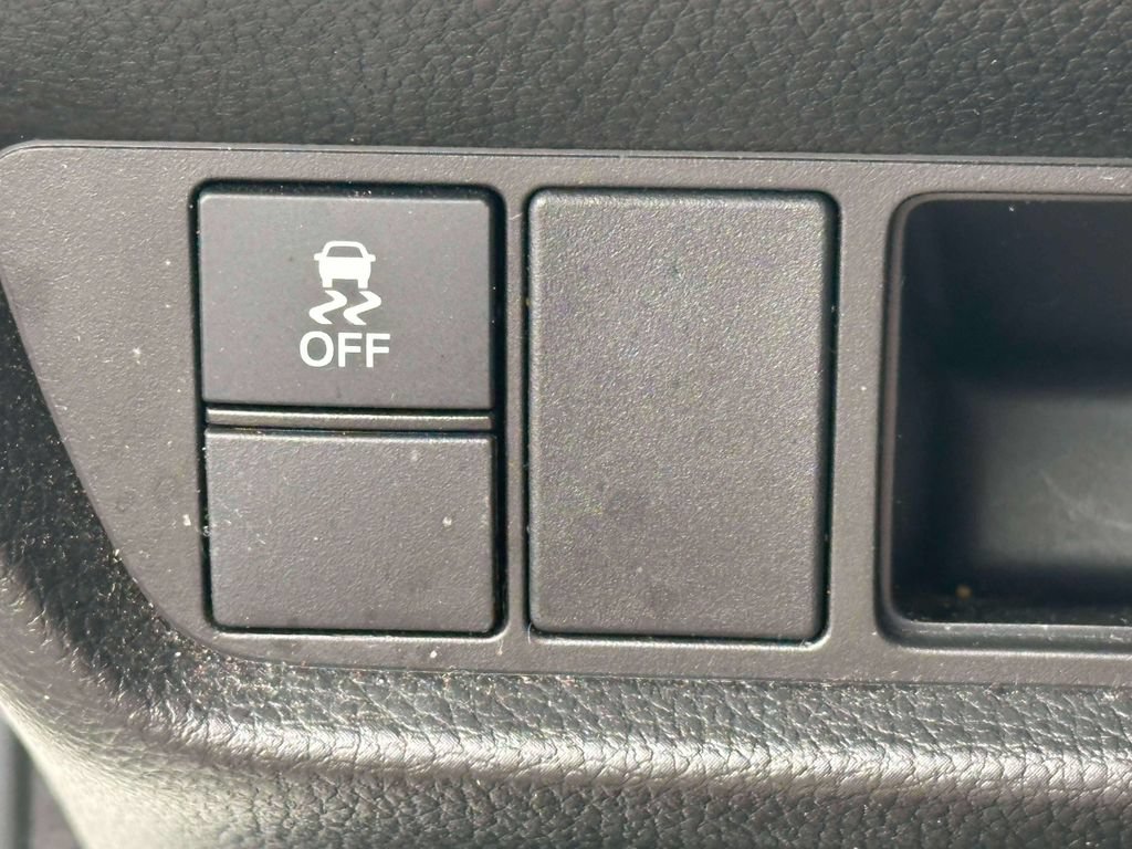 Certified 2024 Honda HR-V LX image 16
