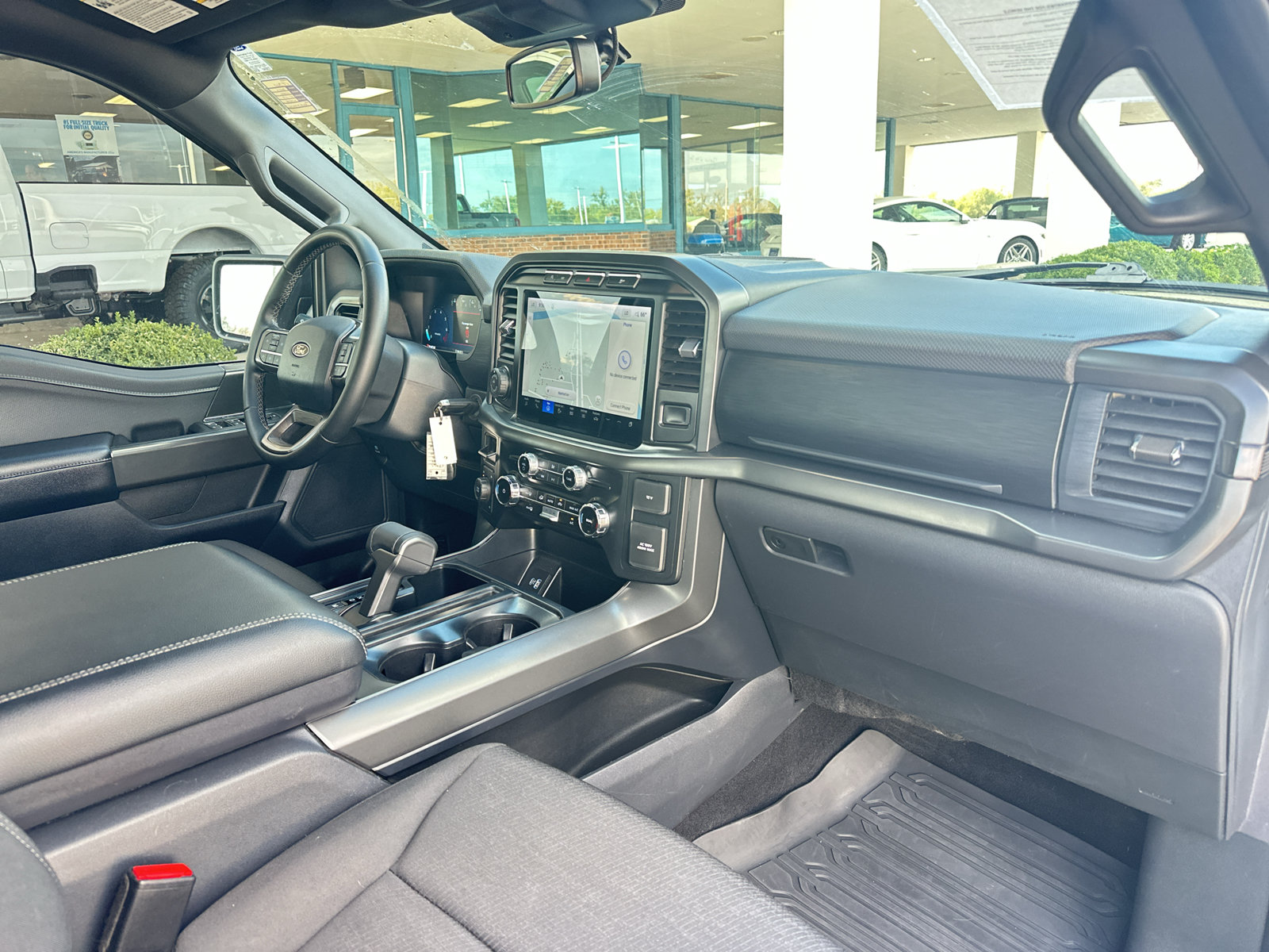Used 2024 Ford F150 XLT w/ XLT Black Appearance Package AWD/4WD image 5