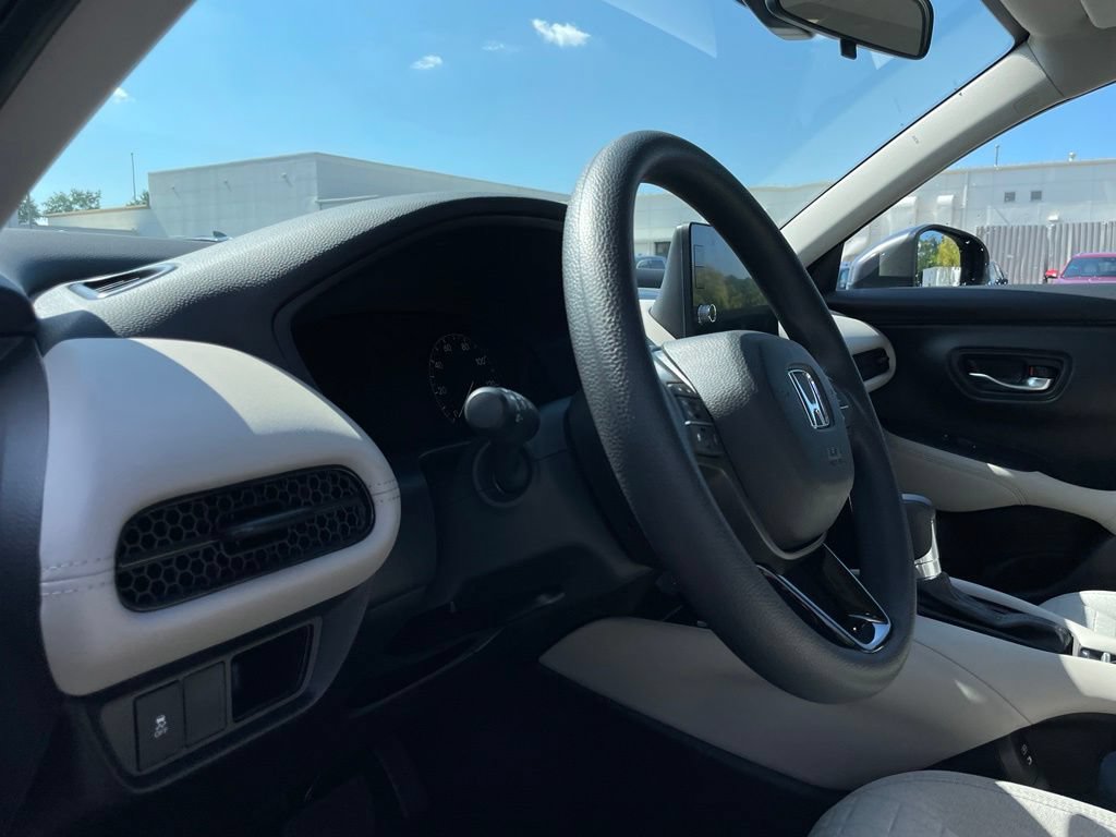 Certified 2026 Honda HR-V LX image 27