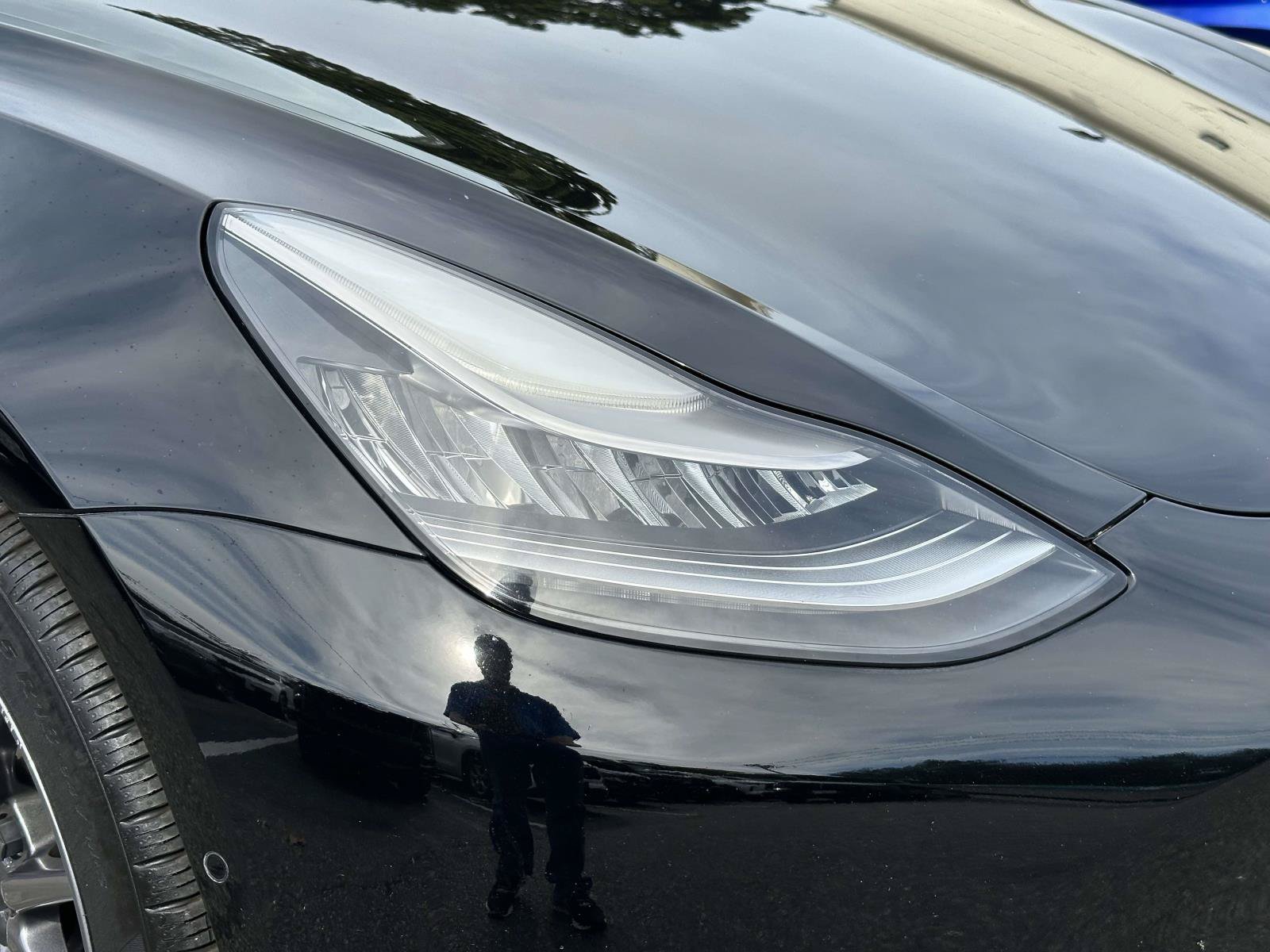 Used 2020 Tesla Model 3 Standard Range RWD image 9