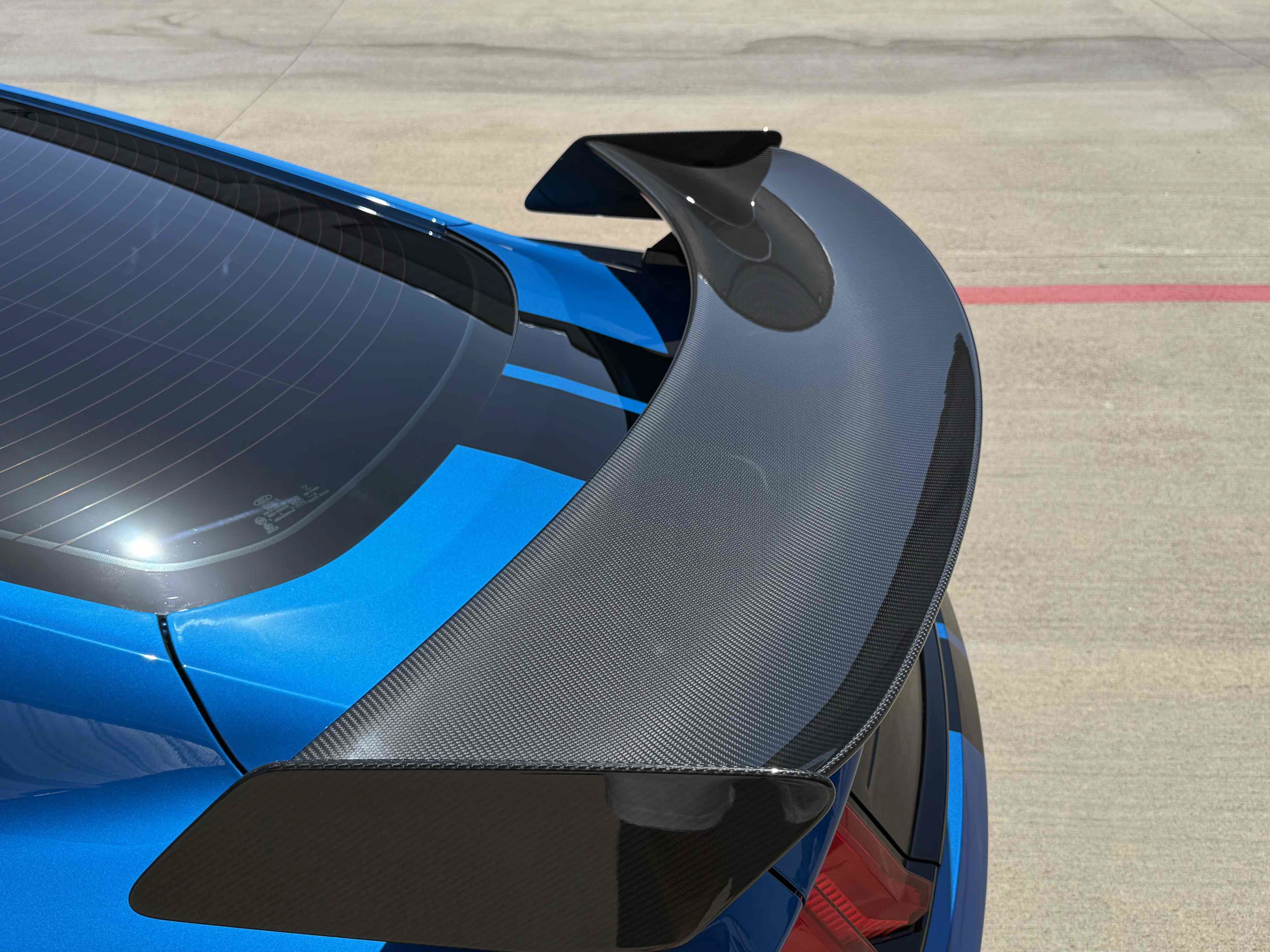 Used 2021 Ford Mustang Shelby GT500 w/ Carbon Fiber Track Pack RWD image 30