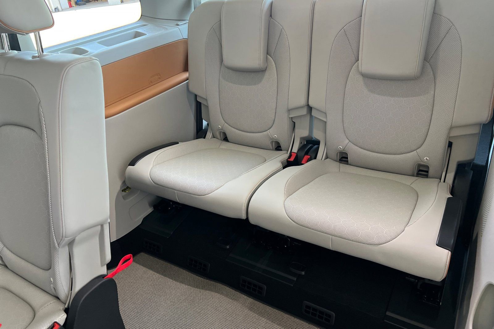 New 2025 Volkswagen ID. Buzz Pro S Plus image 15