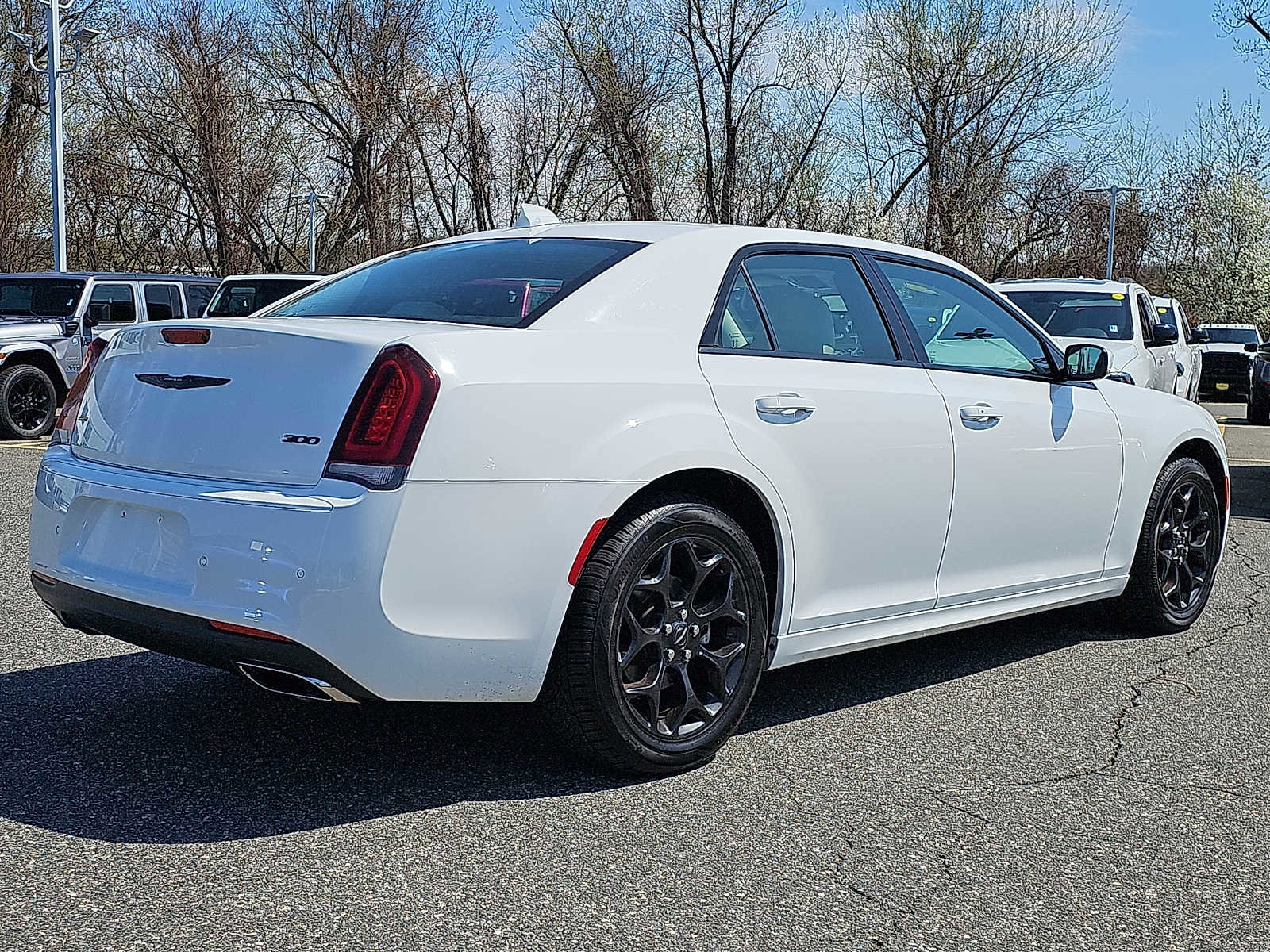 Used 2021 Chrysler 300 Touring L w/ Popular Equipment Group image 6