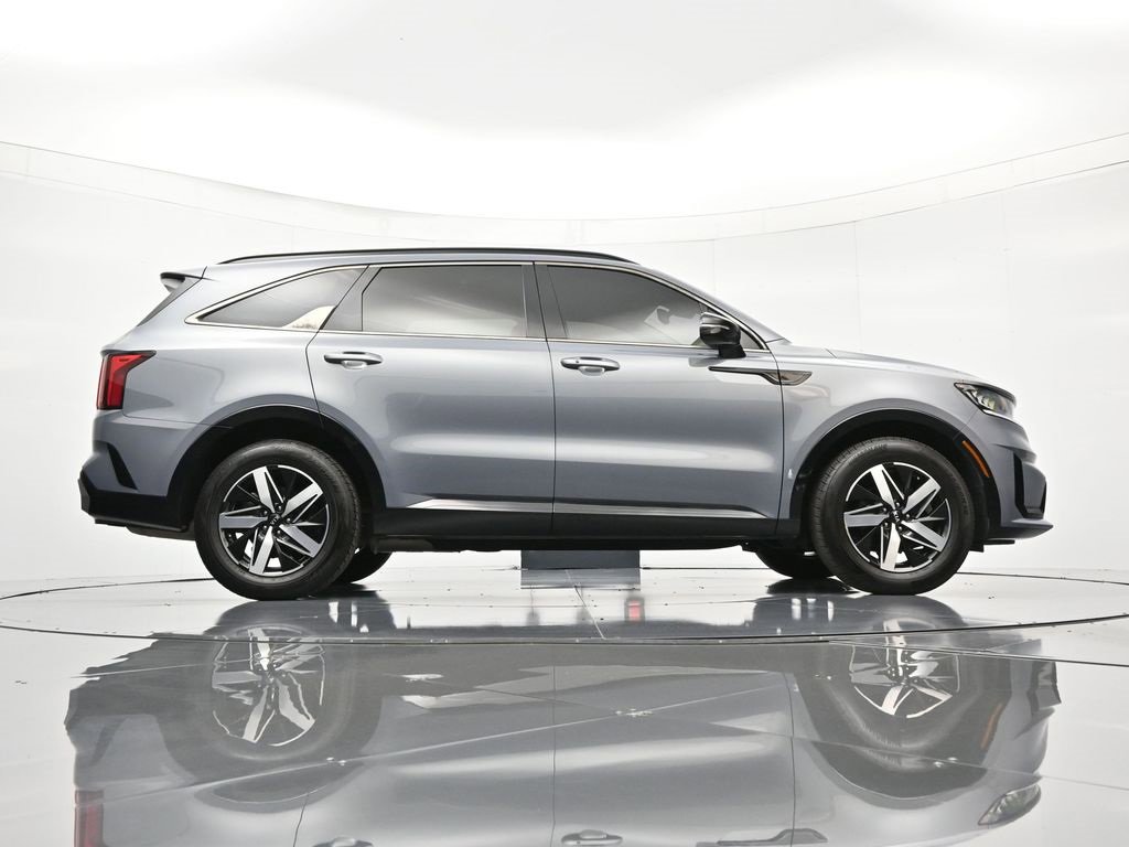 Used 2021 Kia Sorento S image 40