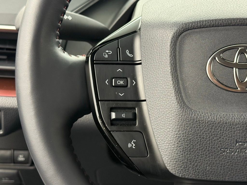 Used 2024 Toyota Prius Prime SE image 19