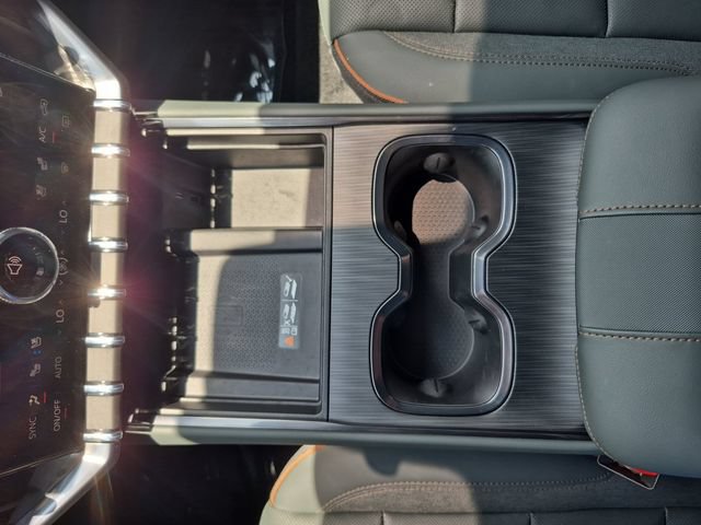 Certified 2026 GMC Acadia AT4 w/ Luxury Package AWD/4WD image 23