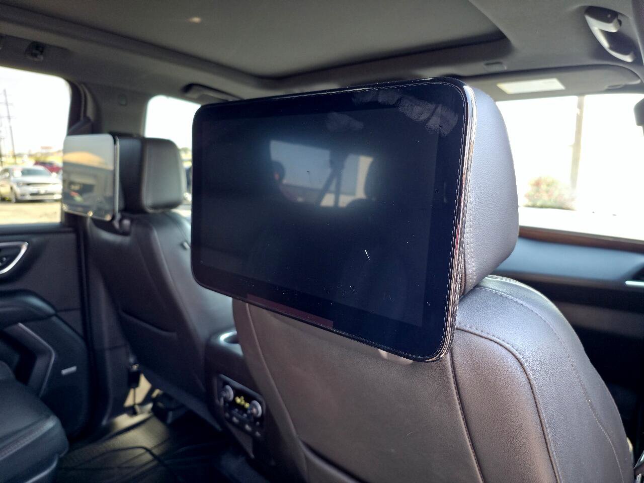 Used 2021 Chevrolet Suburban High Country image 18