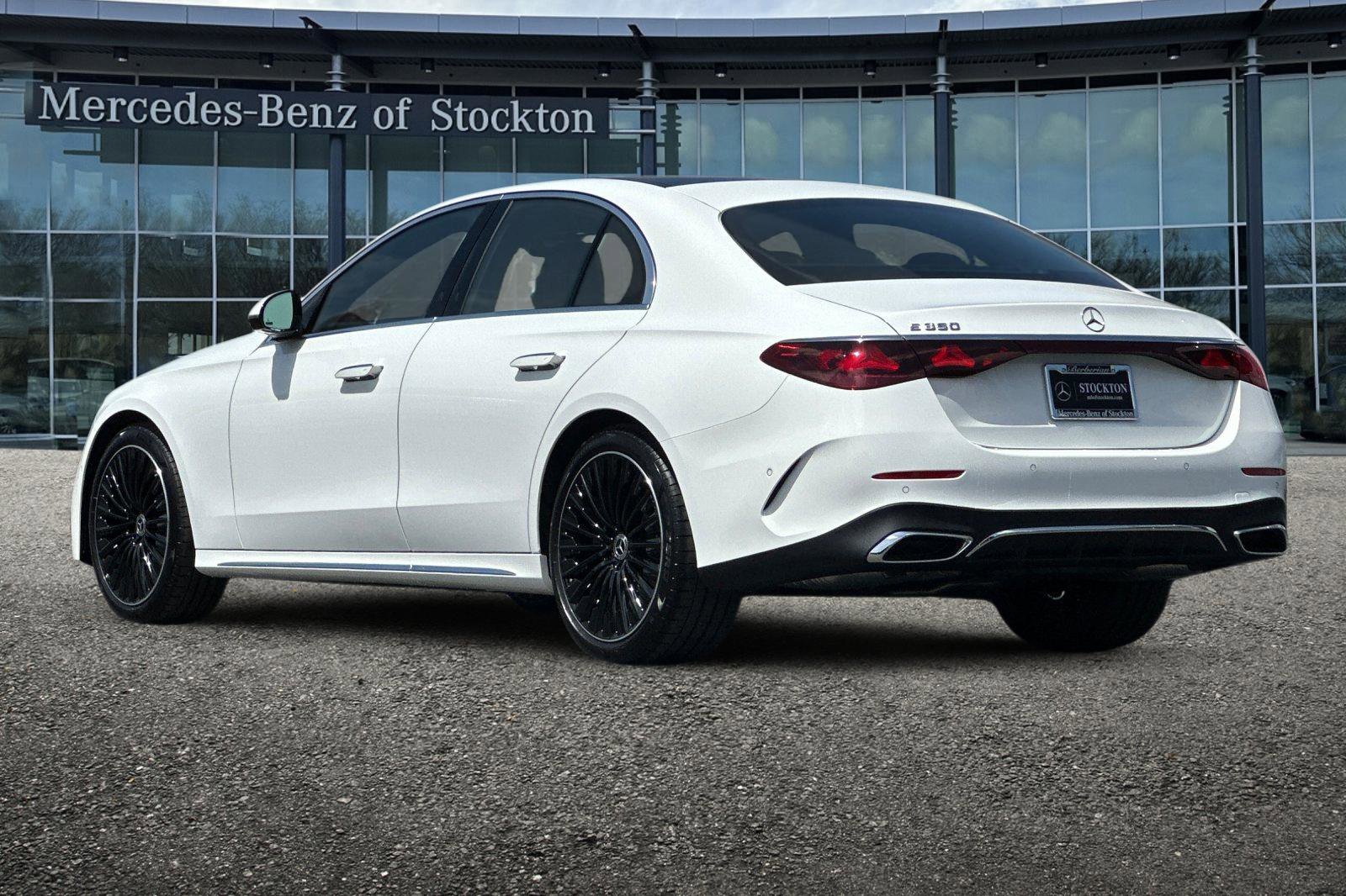 New 2025 Mercedes-Benz E 350 Sedan image 6