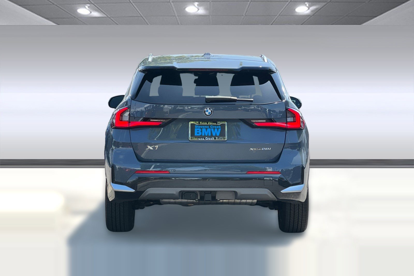 Used 2025 BMW X1 xDrive28i w/ Convenience Package AWD/4WD image 9