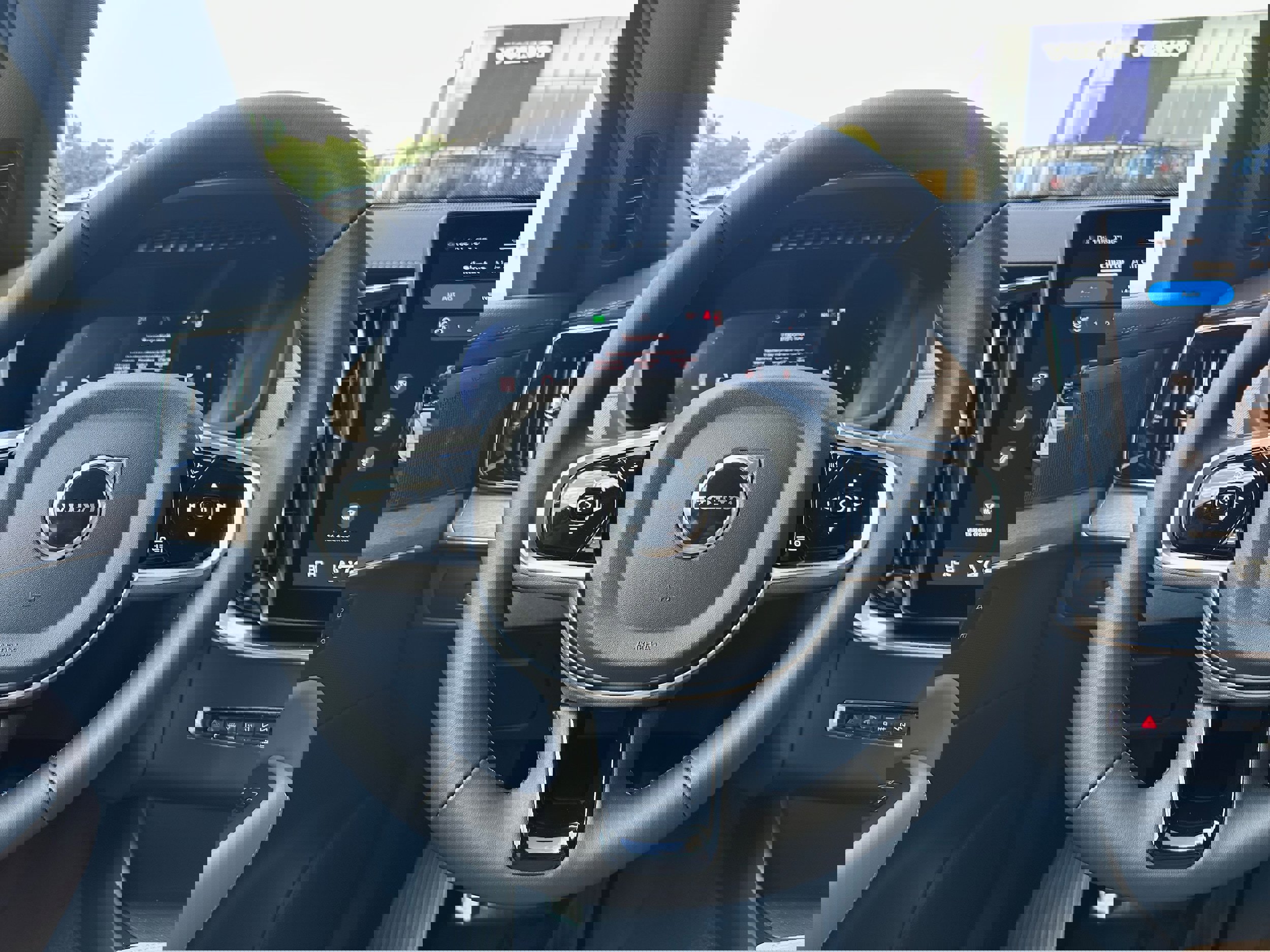 New 2026 Volvo XC90 B5 Plus image 14