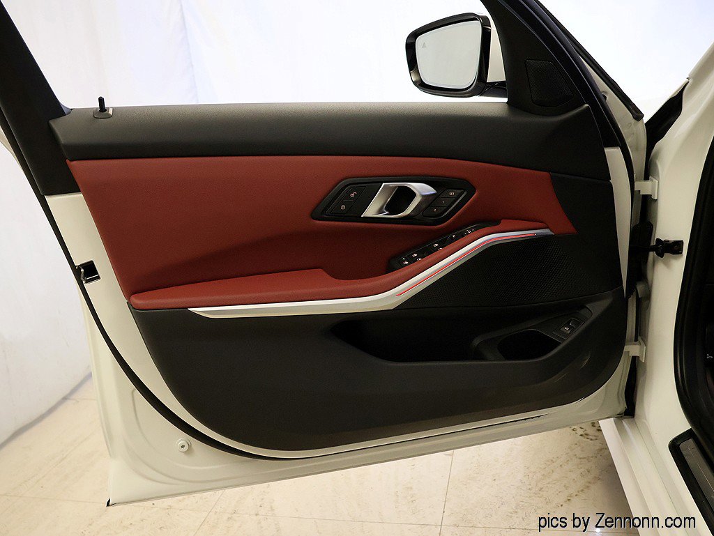 Certified 2024 BMW 330i xDrive Sedan w/ Convenience Package image 23