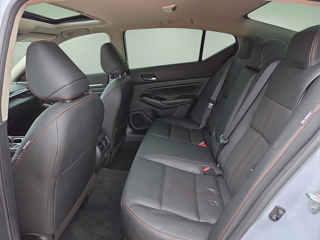 Used 2024 Nissan Altima 2.0 SR image 18