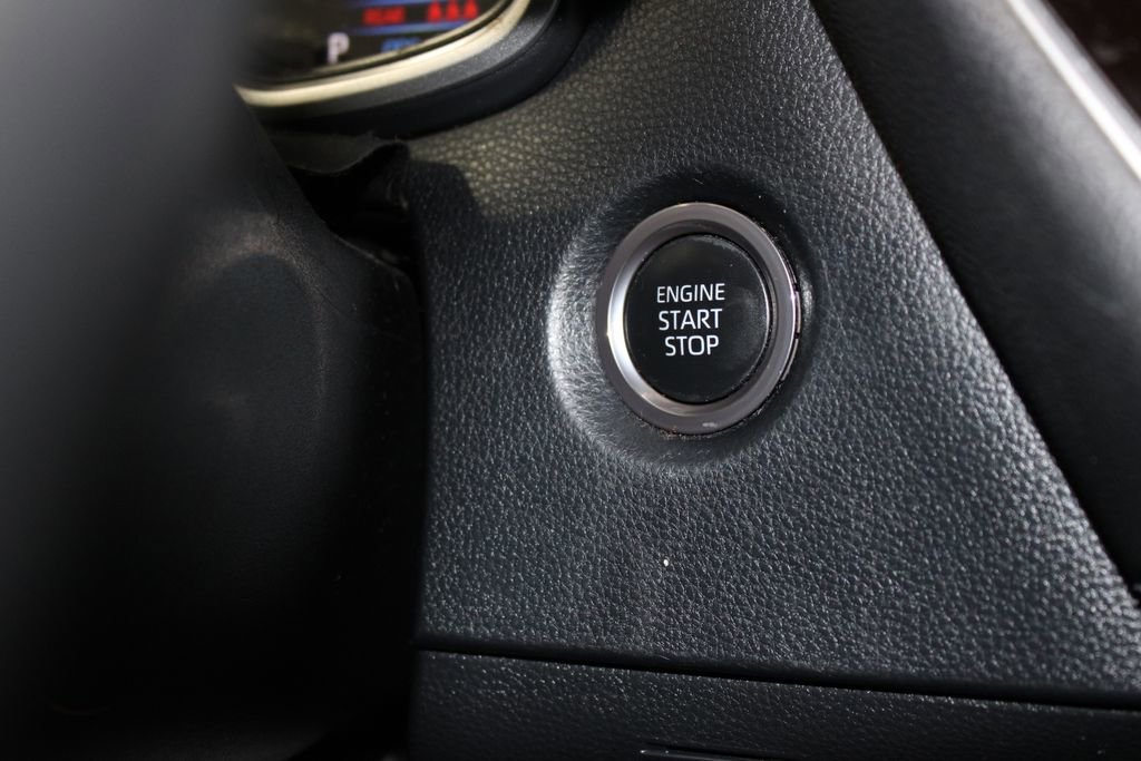 Used 2019 Toyota Corolla SE image 39