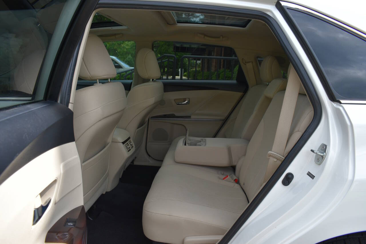 Used 2009 Toyota Venza AWD image 9