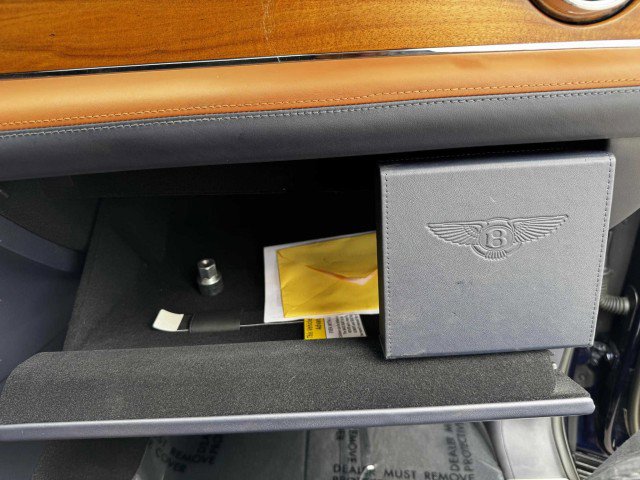 Used 2023 Bentley Bentayga Extended Wheelbase image 74