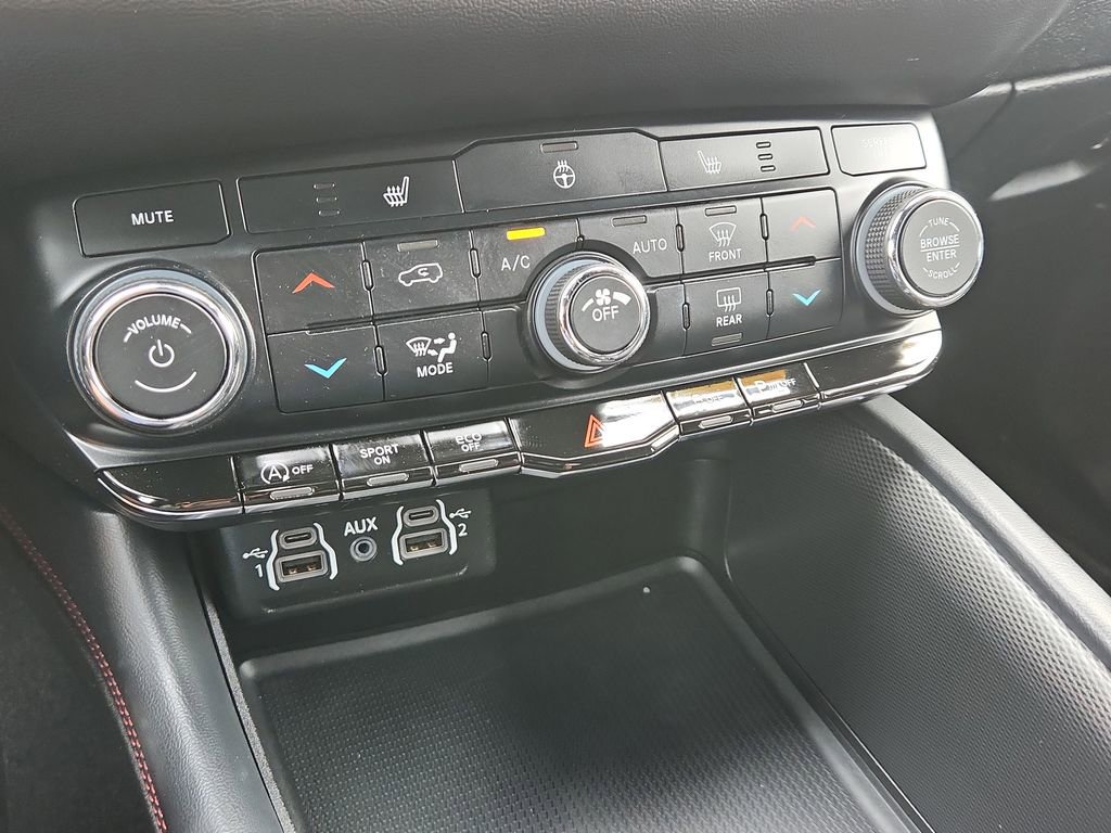 Used 2023 Dodge Durango GT image 26