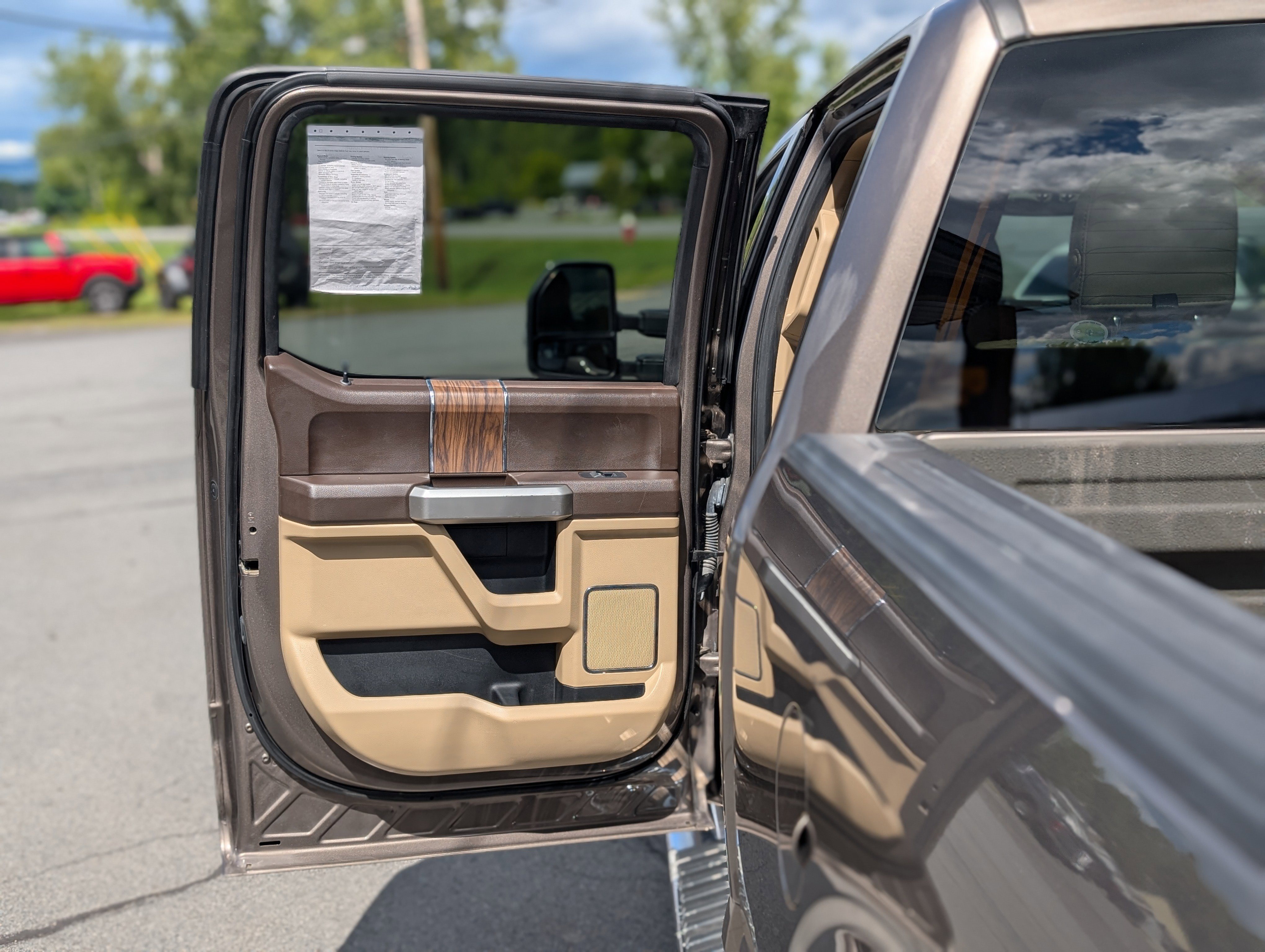 Used 2019 Ford F150 Lariat w/ Equipment Group 502A Luxury image 37