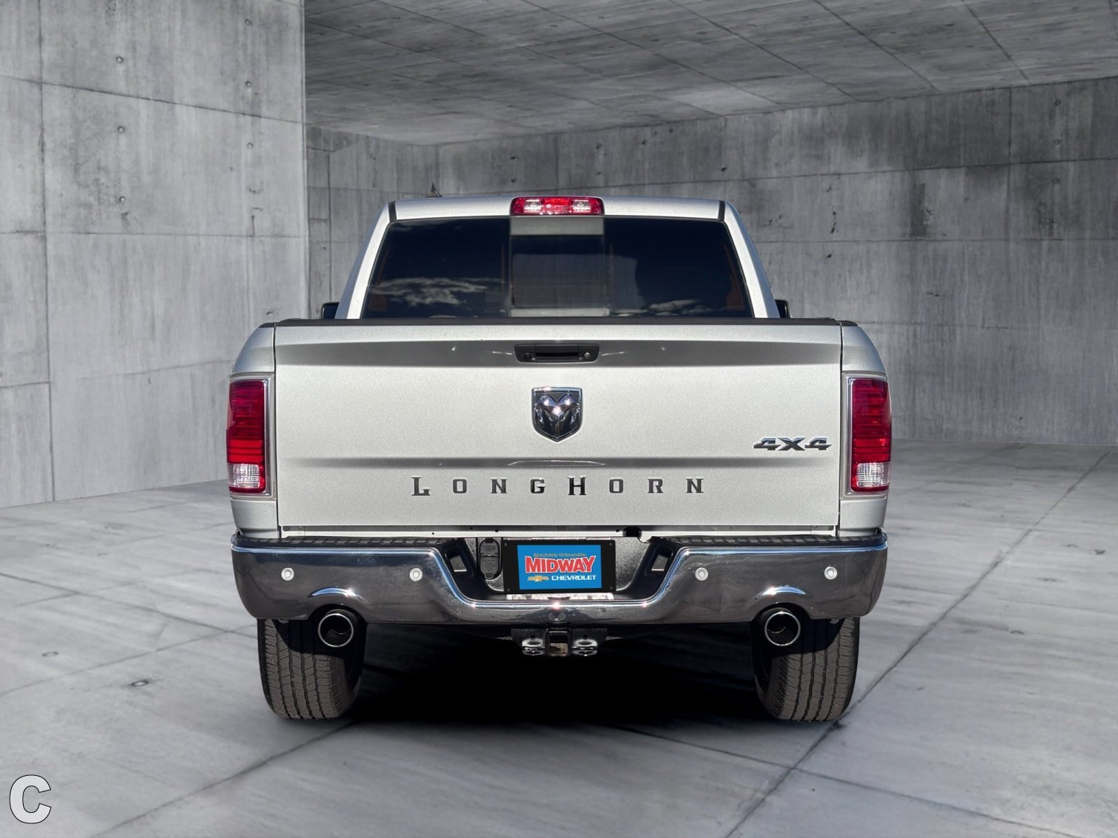 Used 2018 RAM 1500 Laramie Longhorn w/ Longhorn Southfork Package AWD/4WD image 6