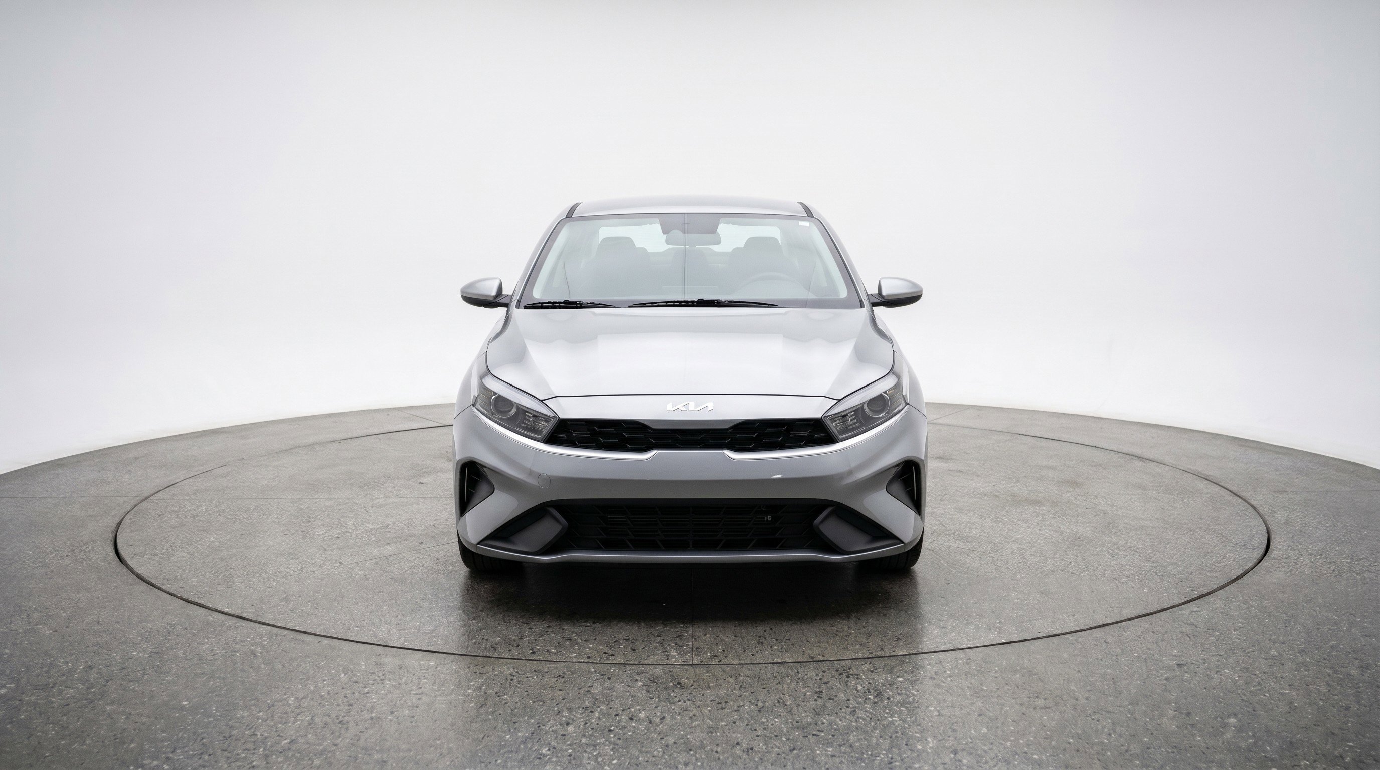 Used 2024 Kia Forte LXS FWD image 2