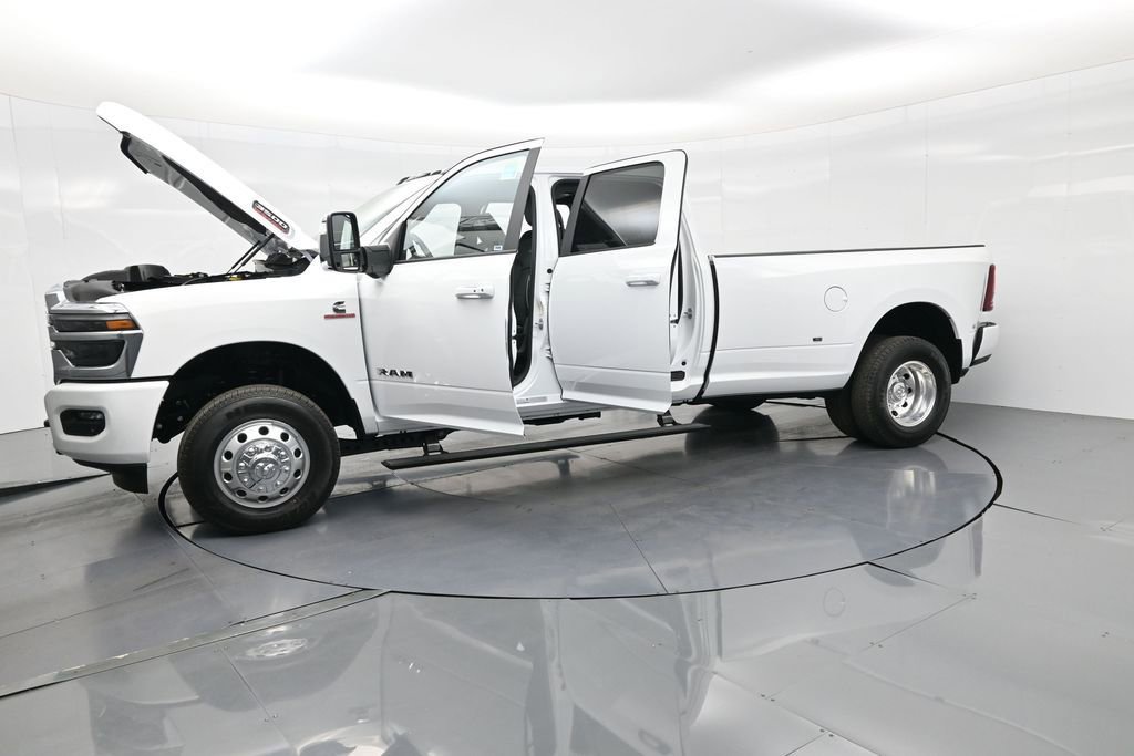 New 2026 RAM 3500 Laramie image 28