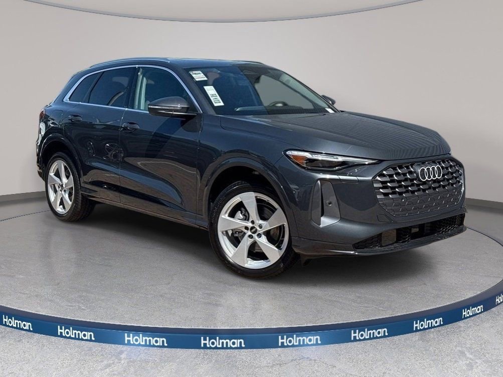 Certified 2025 Audi Q5 Premium Plus w/ Premium Plus image 2